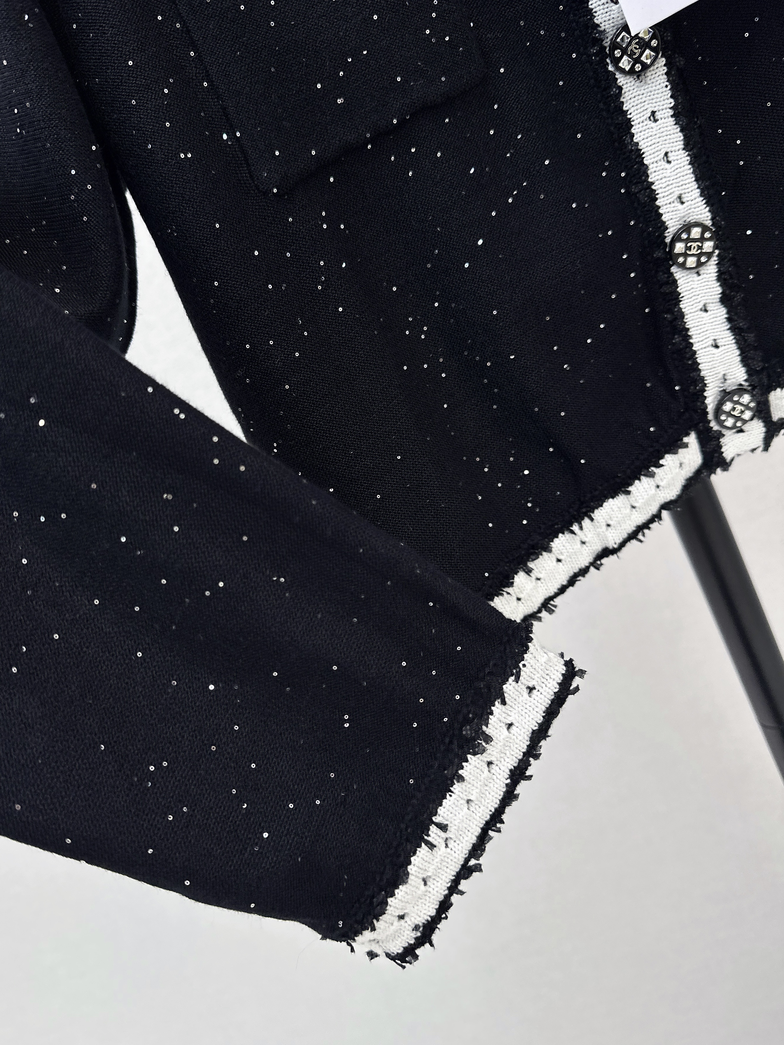 Chan 26ss sequin cardigan