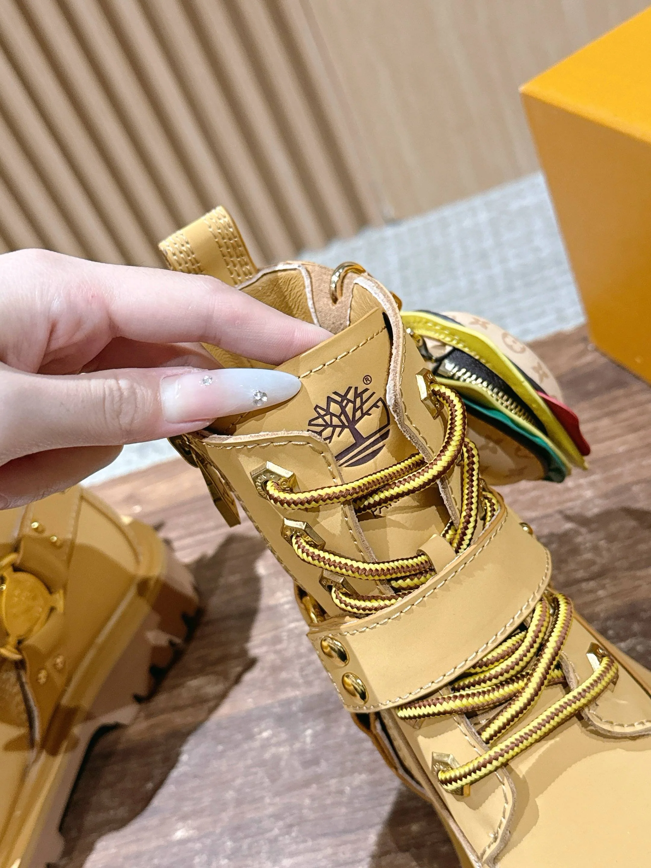 Loui 25fw biker boots