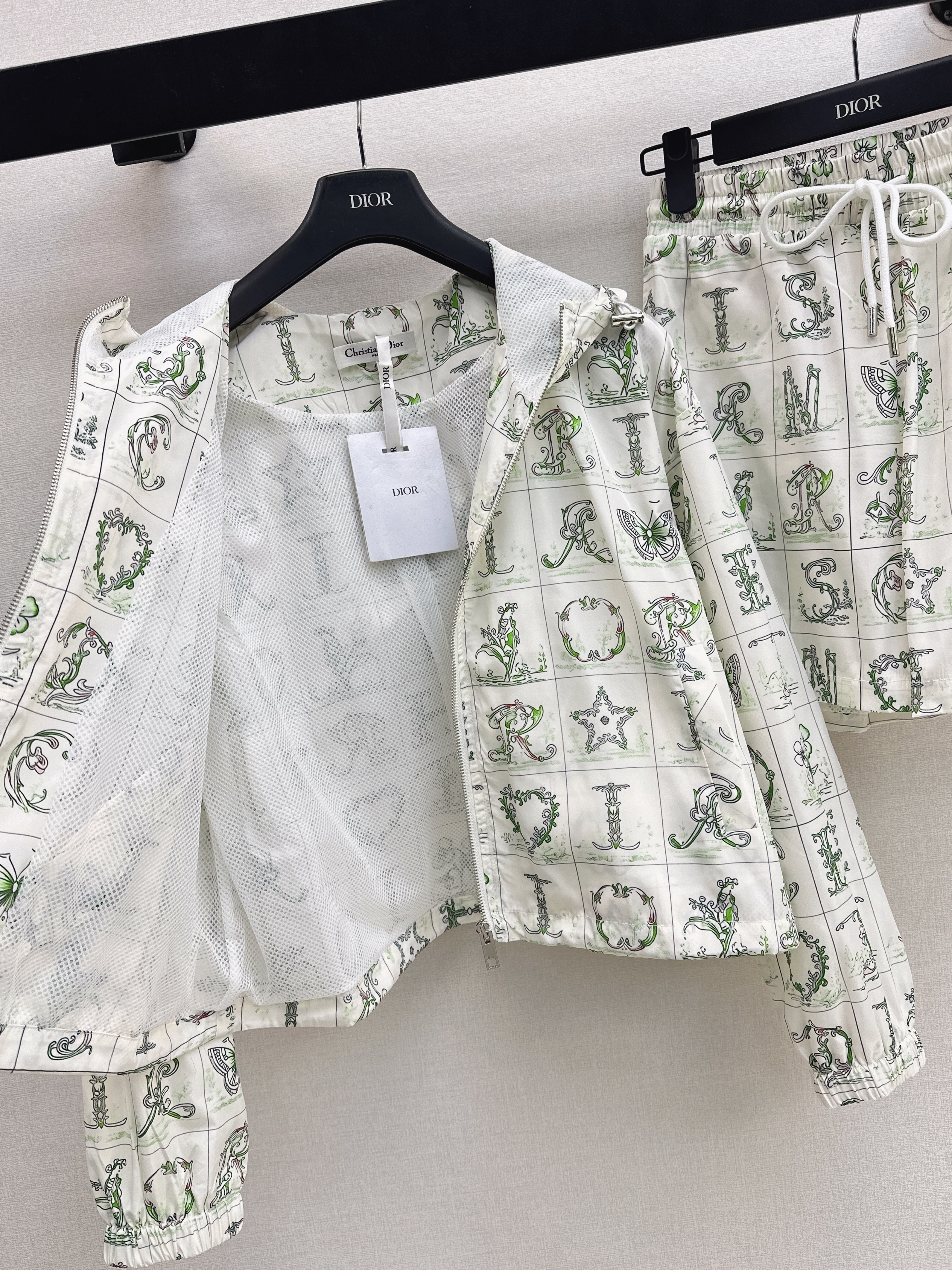 CD 26ss print outfit sets