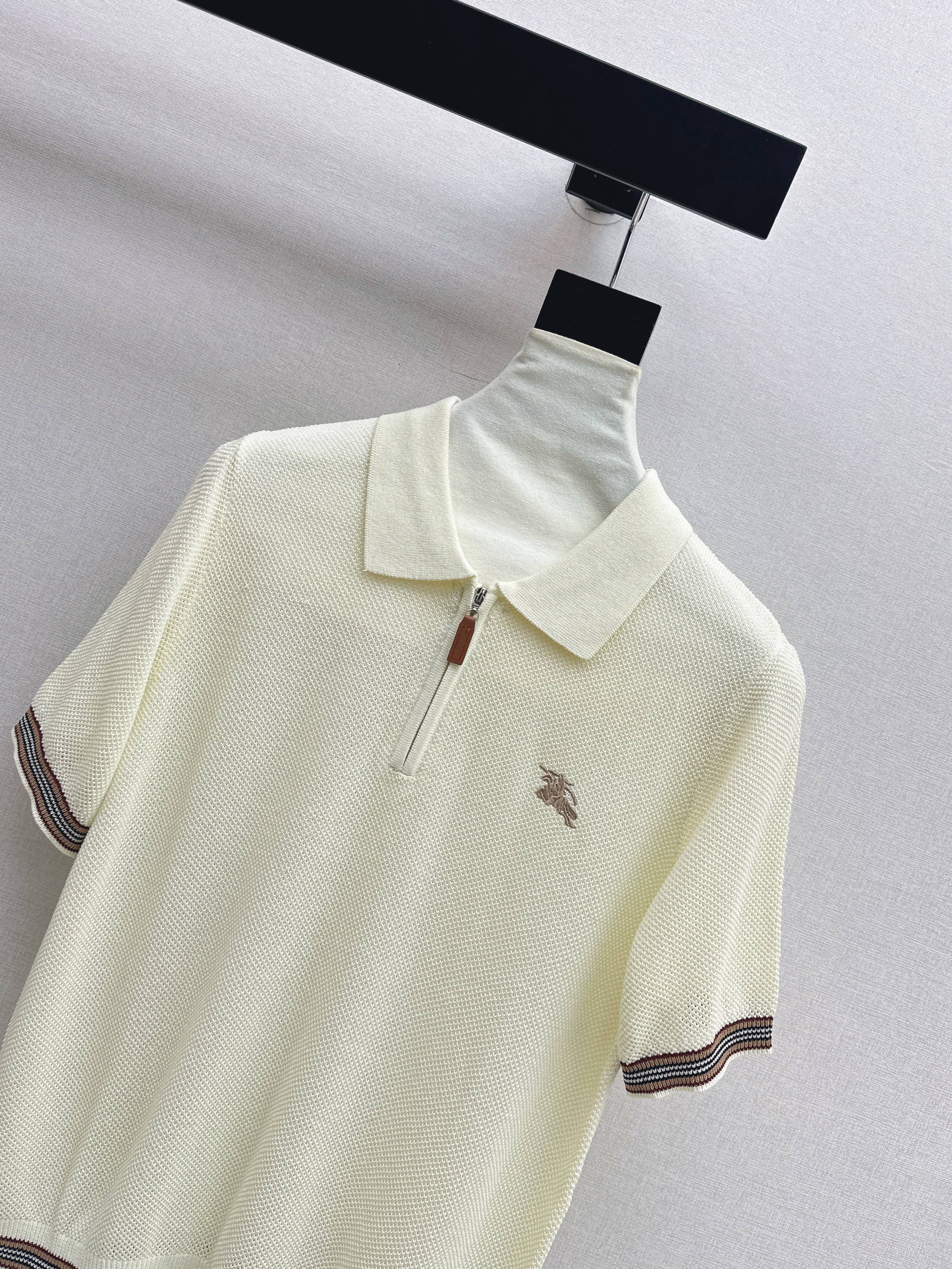Bur 26ss embroidery knitwear