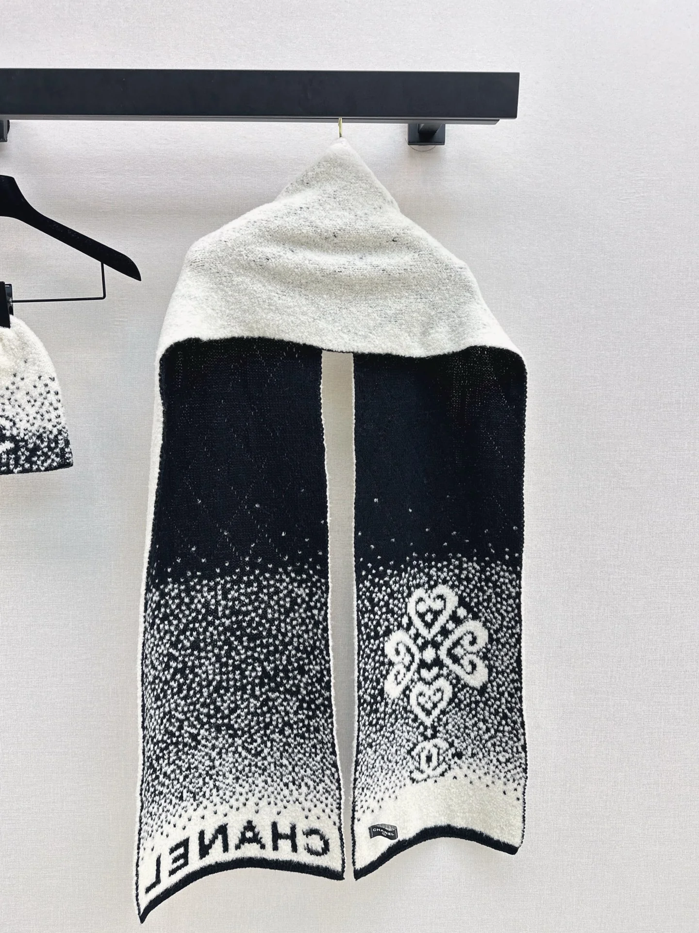 Chan 25fw cashmere hat scarf