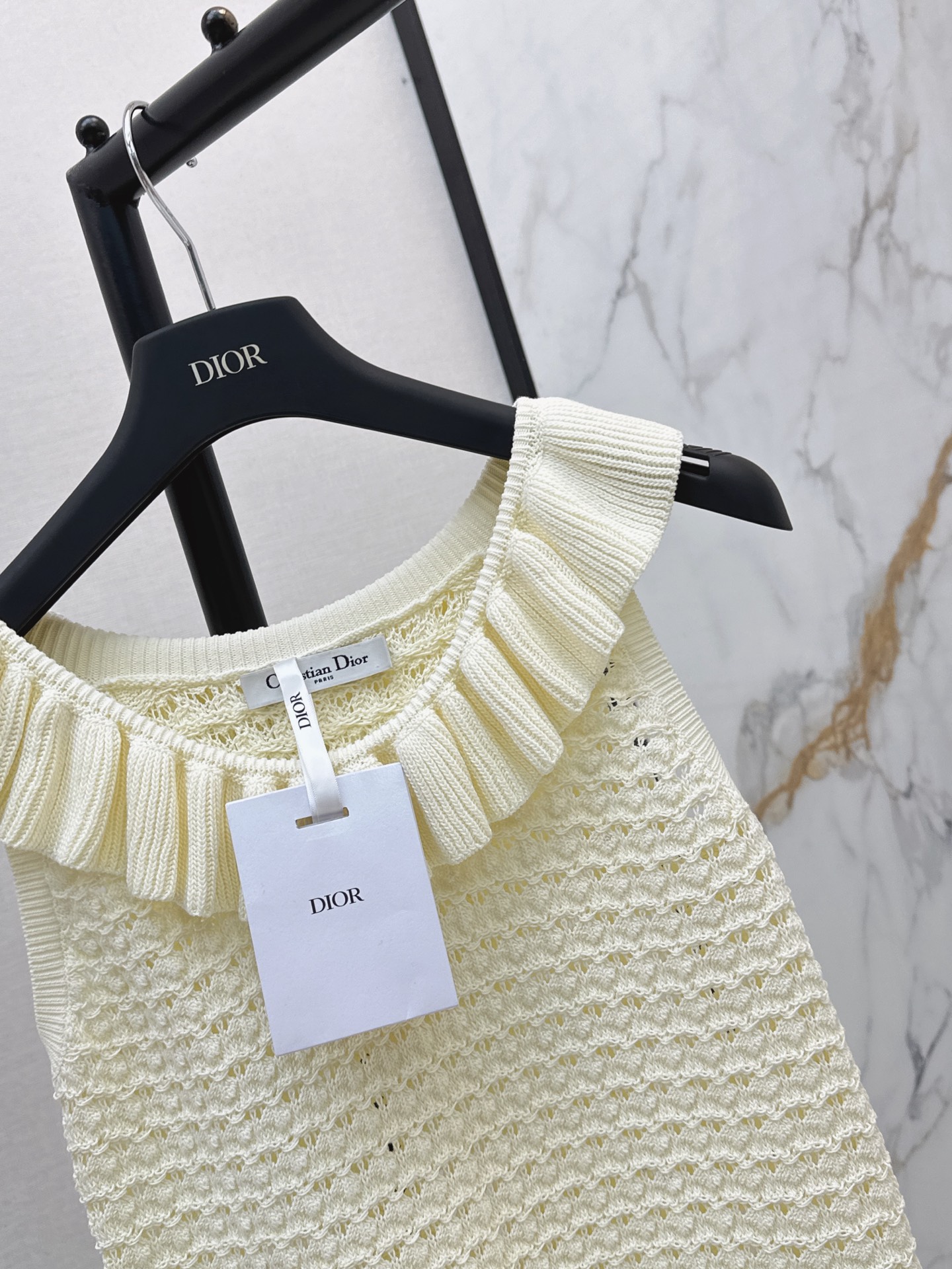 CD 26ss ruffle hollow vest