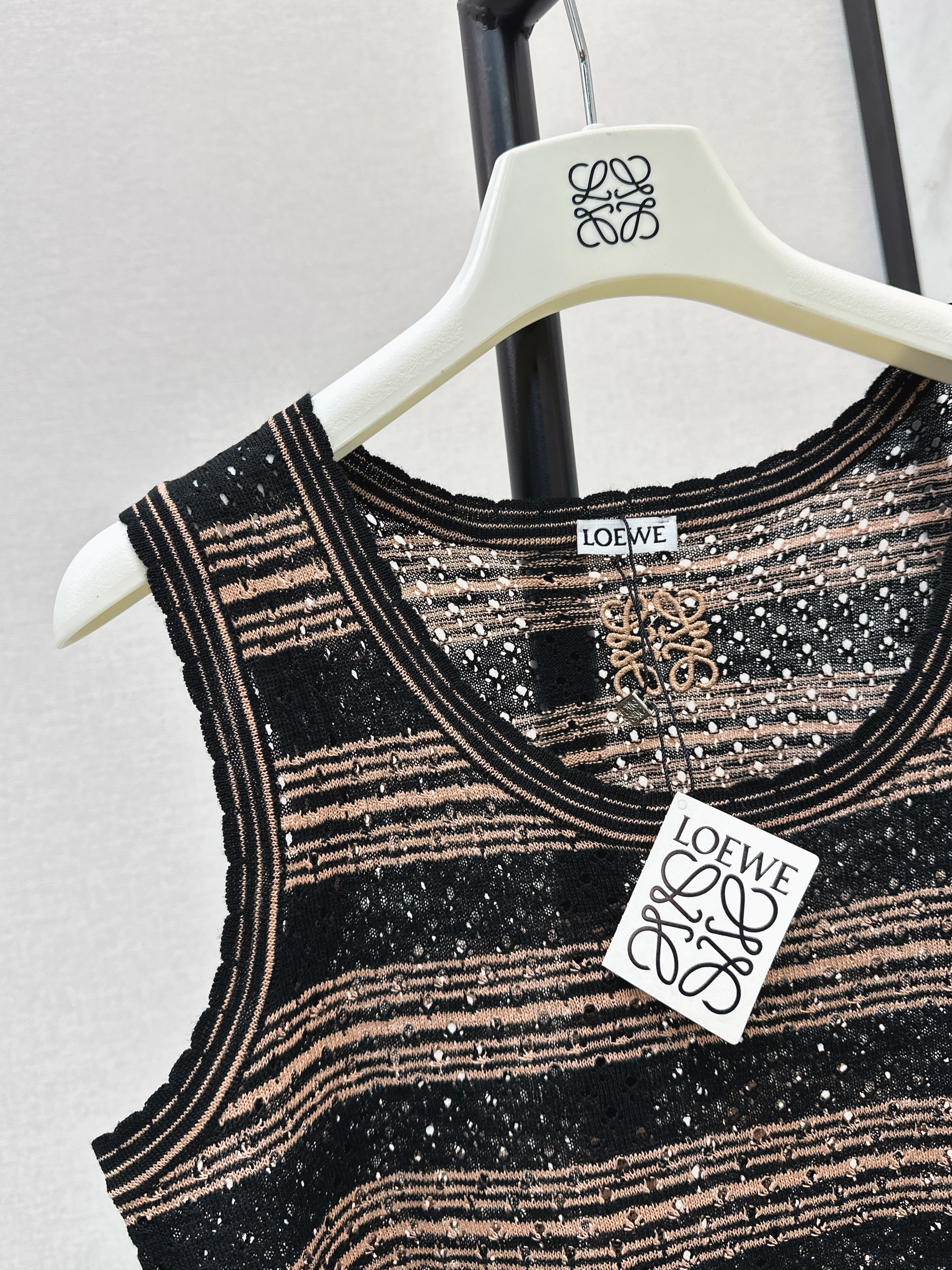Loe 26ss hollow stripe vest