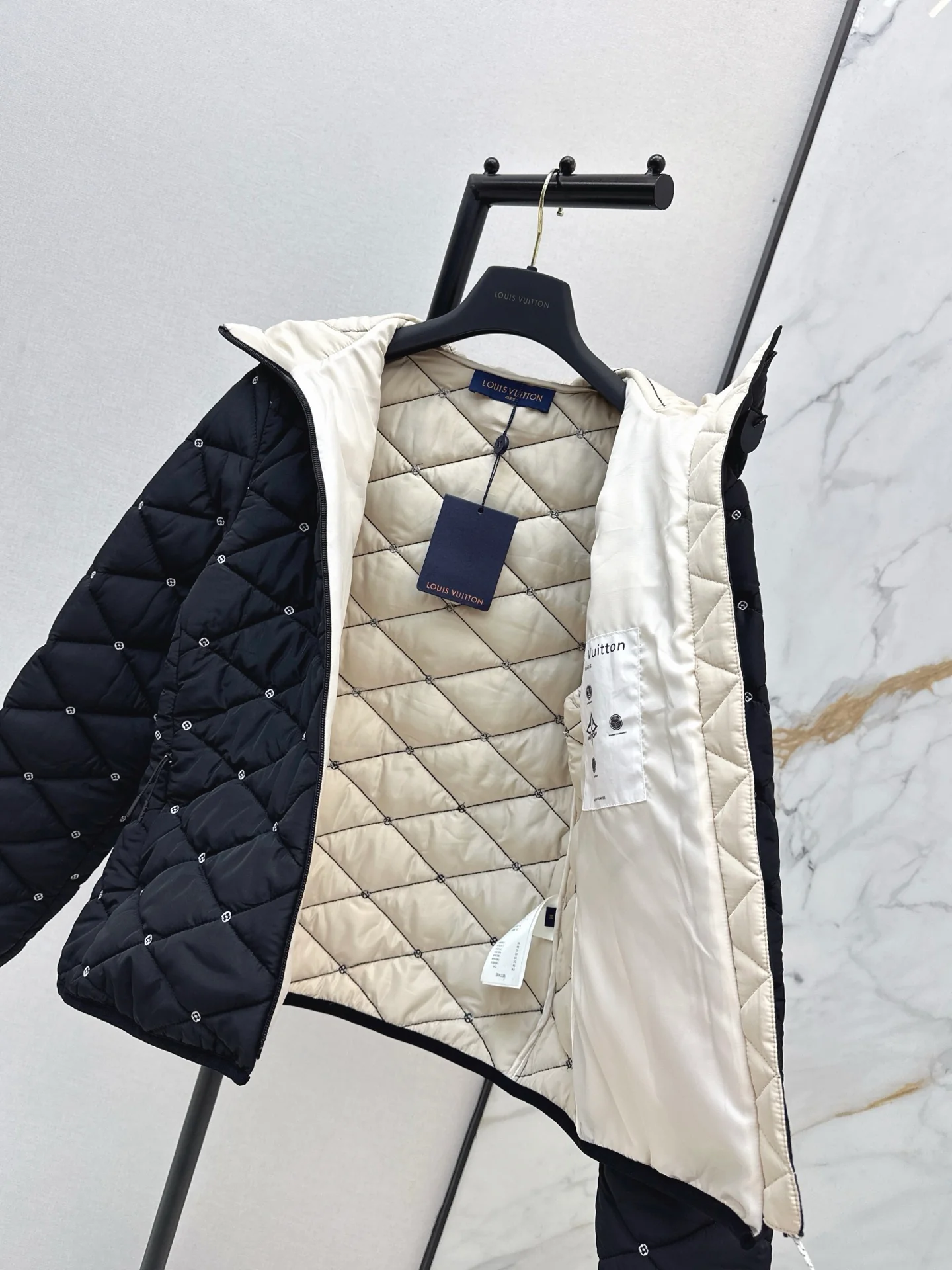 Louis 25fw padded jacket