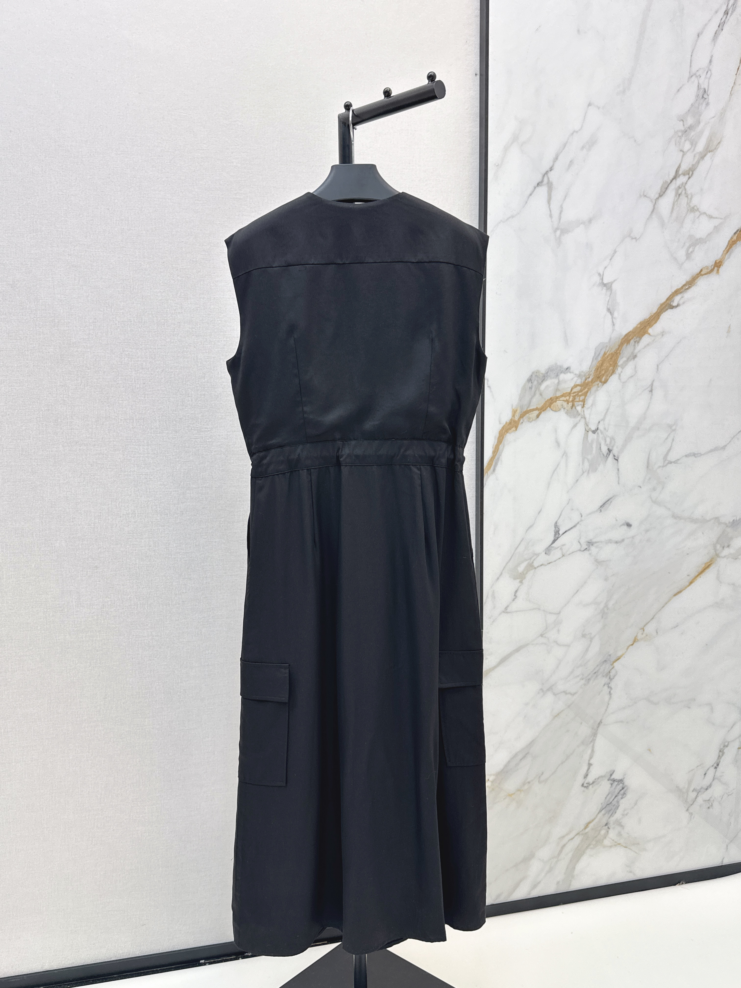 Pra 26ss drawsting sleeveless dress