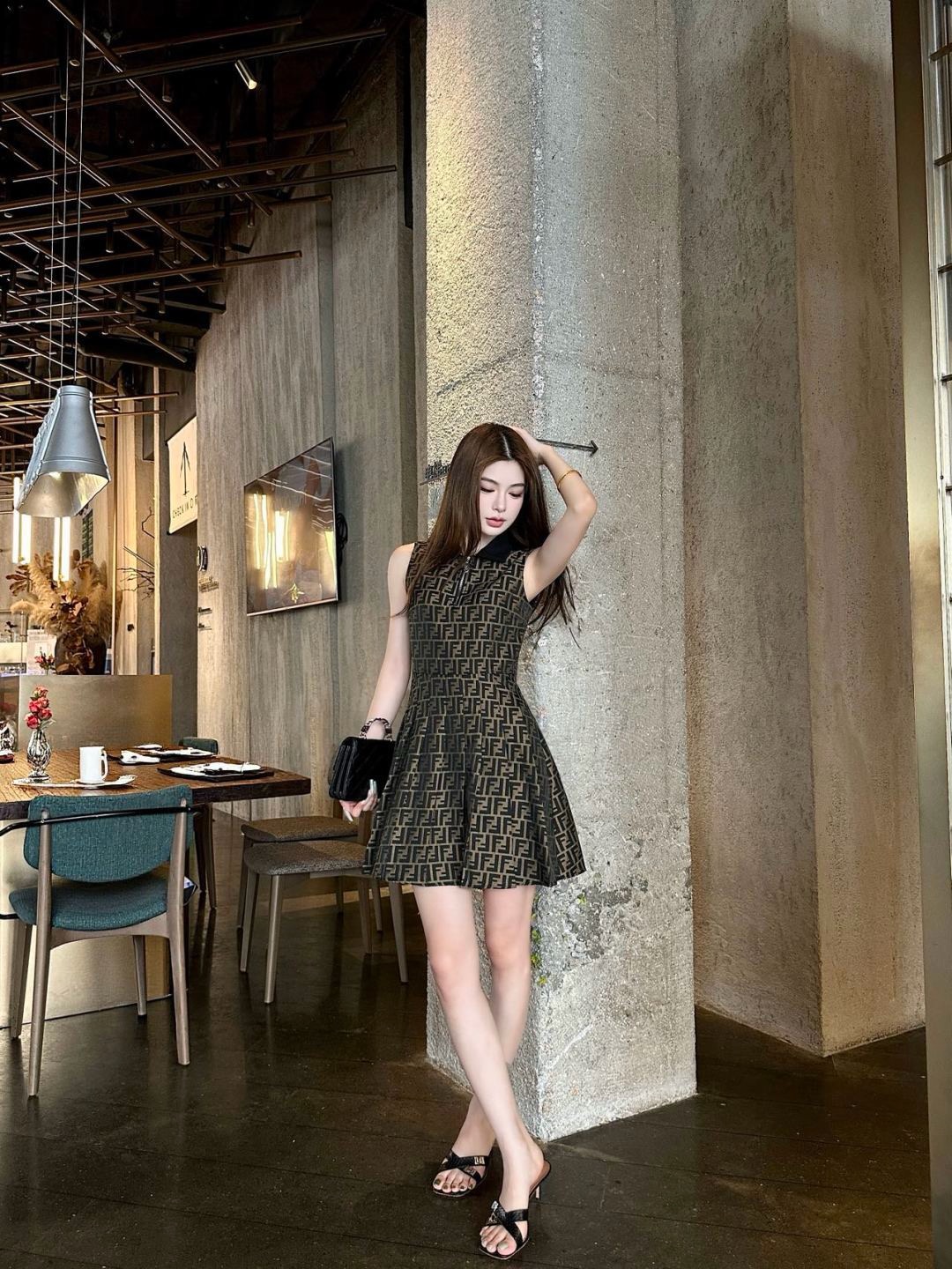 Fen 26ss jacquard sleeveless dress