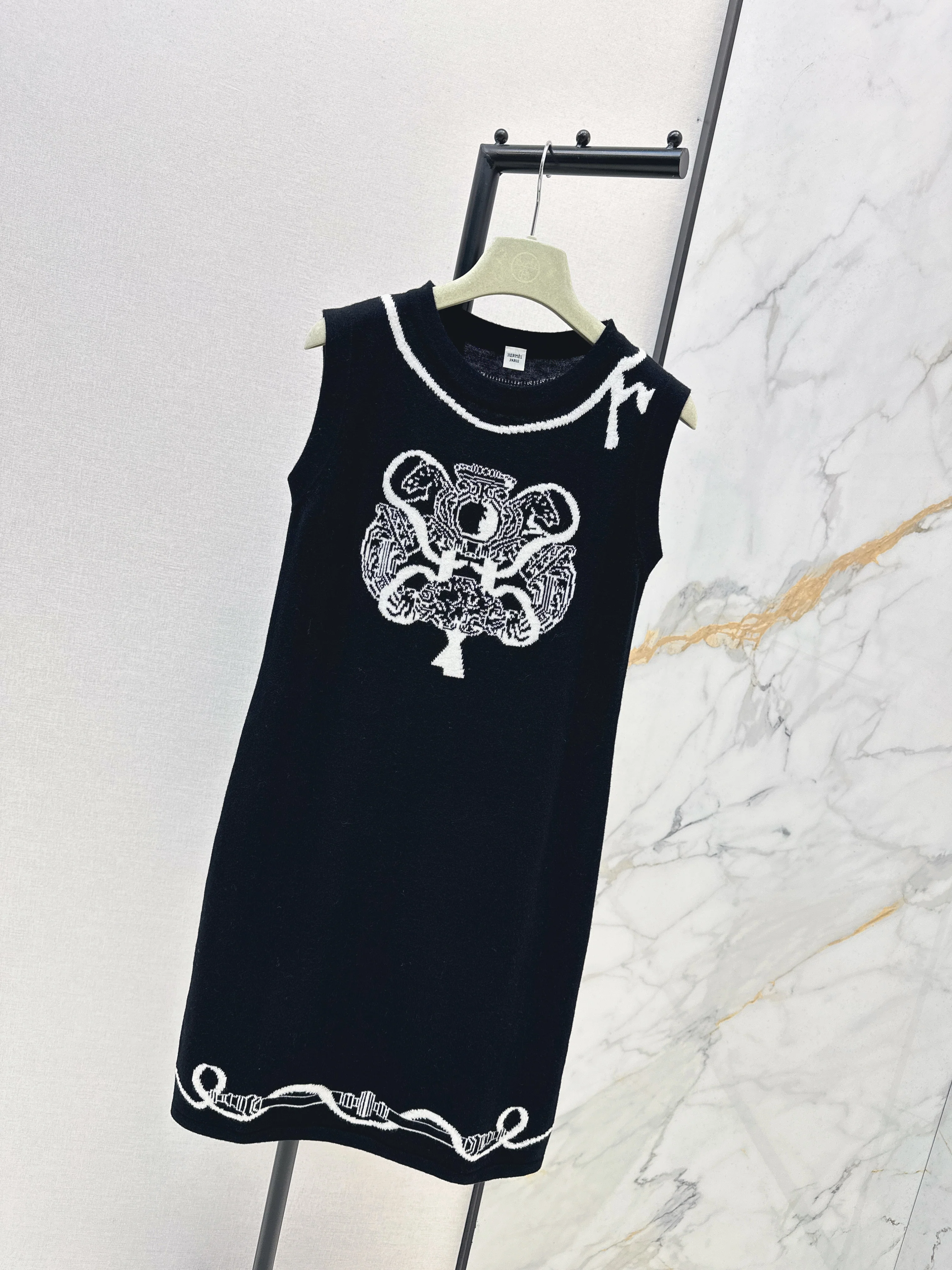 Herm 26ss jacquard sleeveless dress