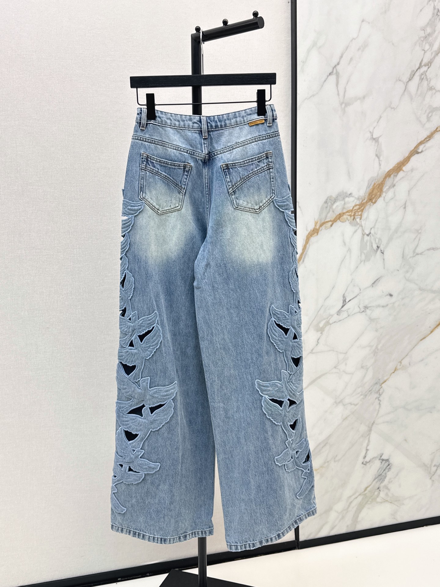 Zimm 26ss hollow embroidery jeans