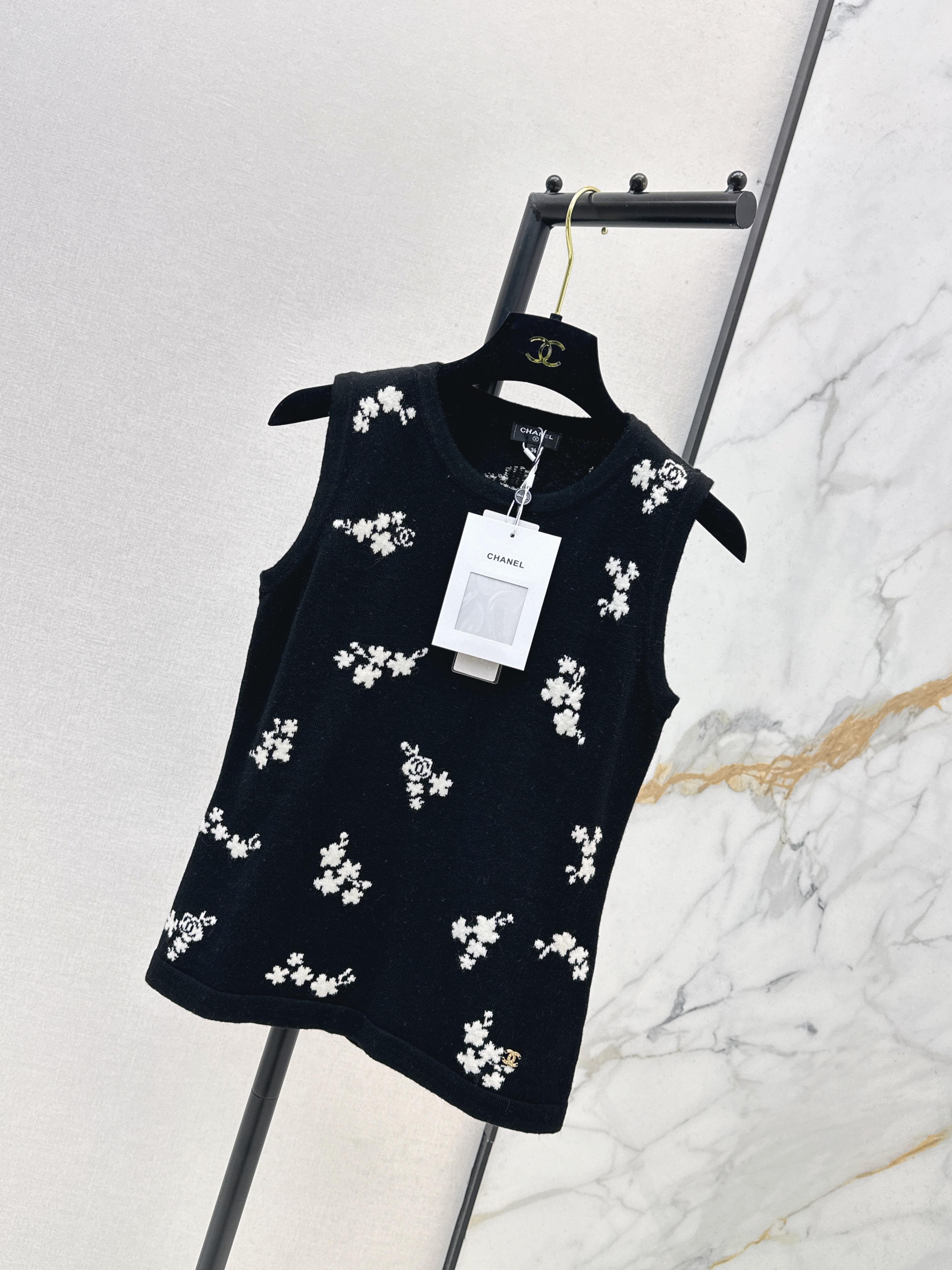 Chan 26ss embroidery knit vest