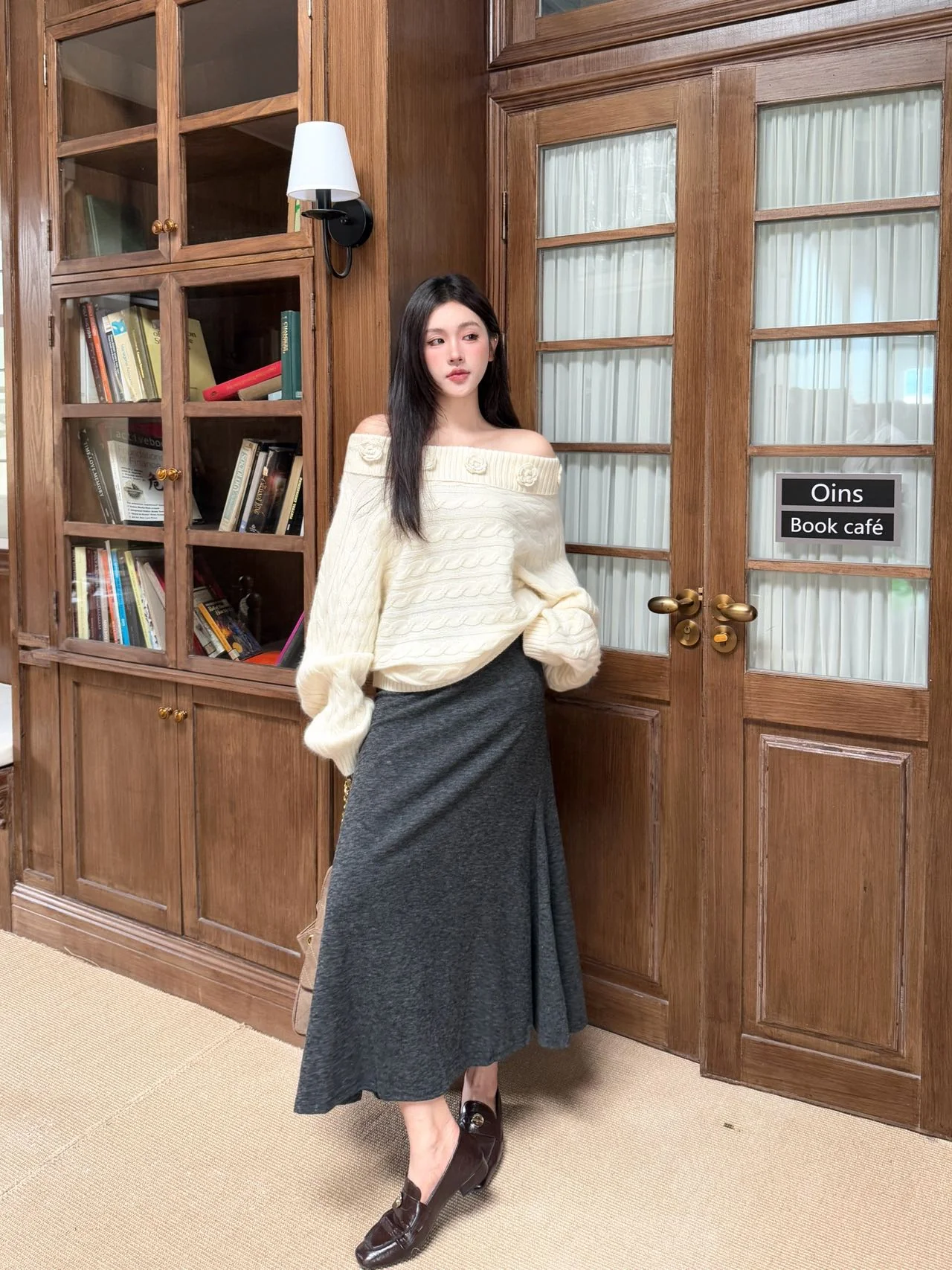 Chan 26ss off shoulder top sweater