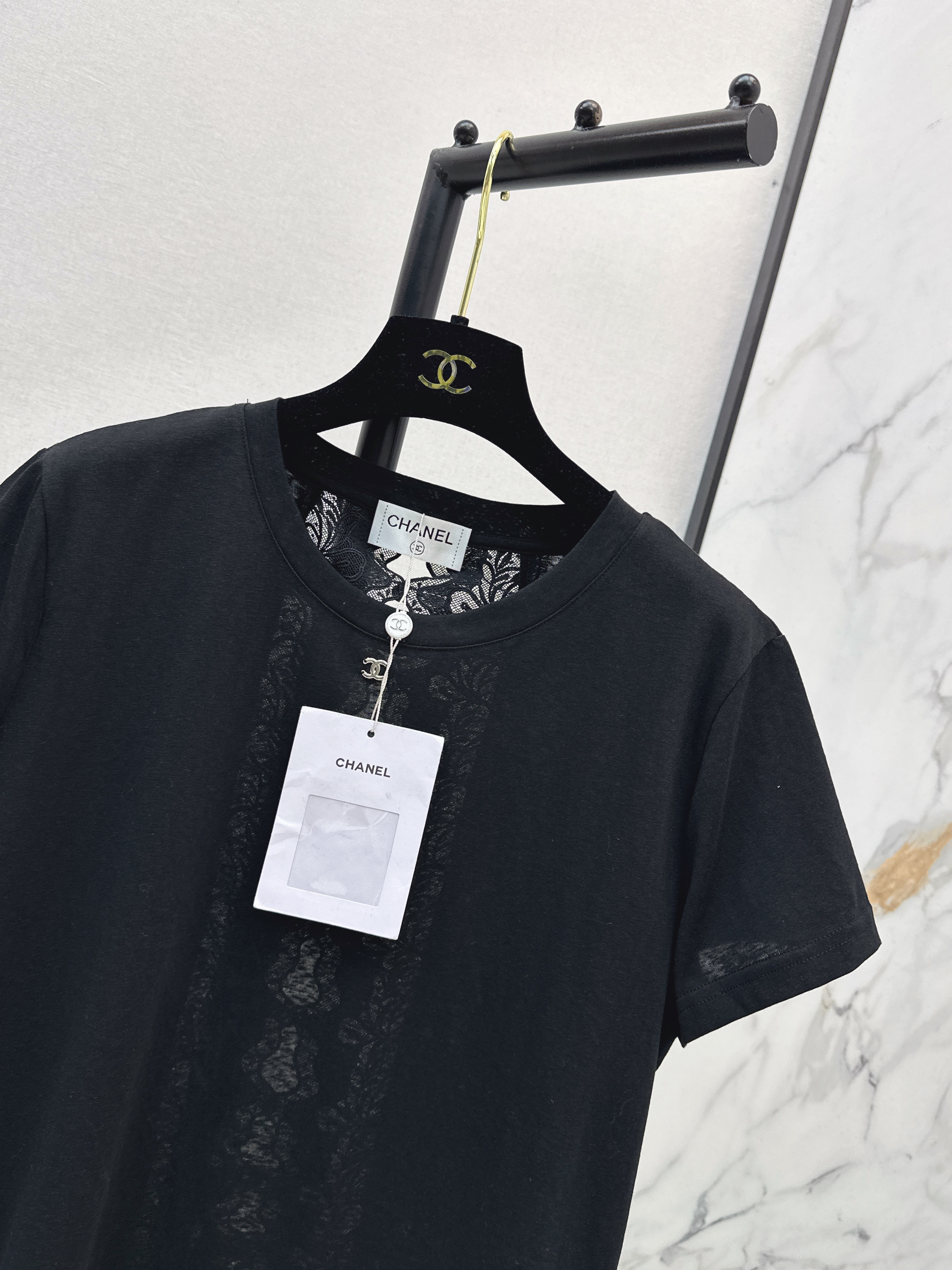 Chan 26ss lace hollow t-shirt