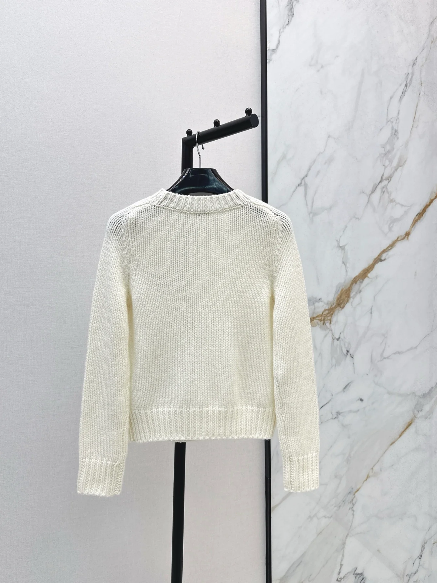 Celi 25fw sweater