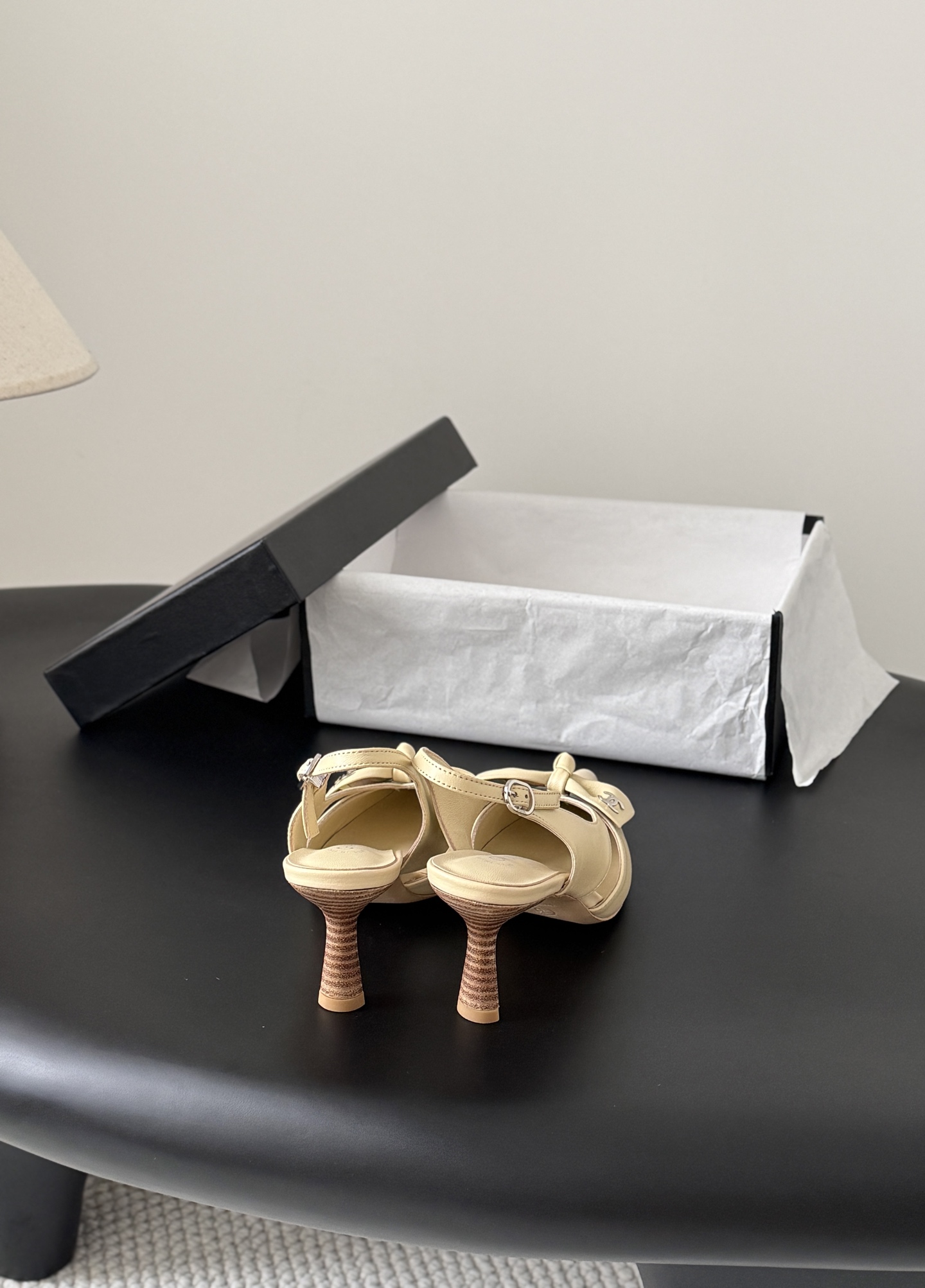 Chan 26ss bow slingback heel
