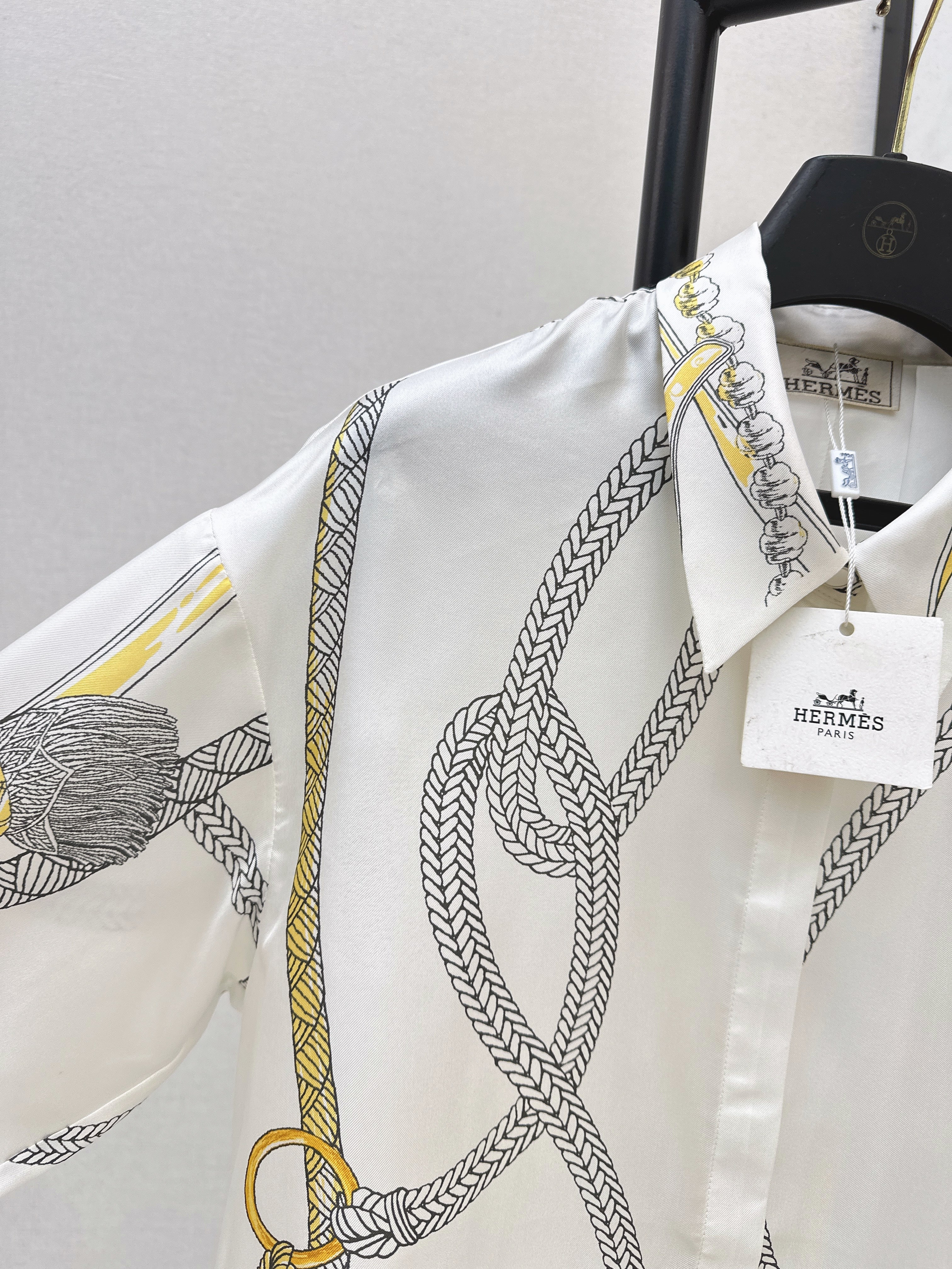 Herm 26ss floral print silk shirt