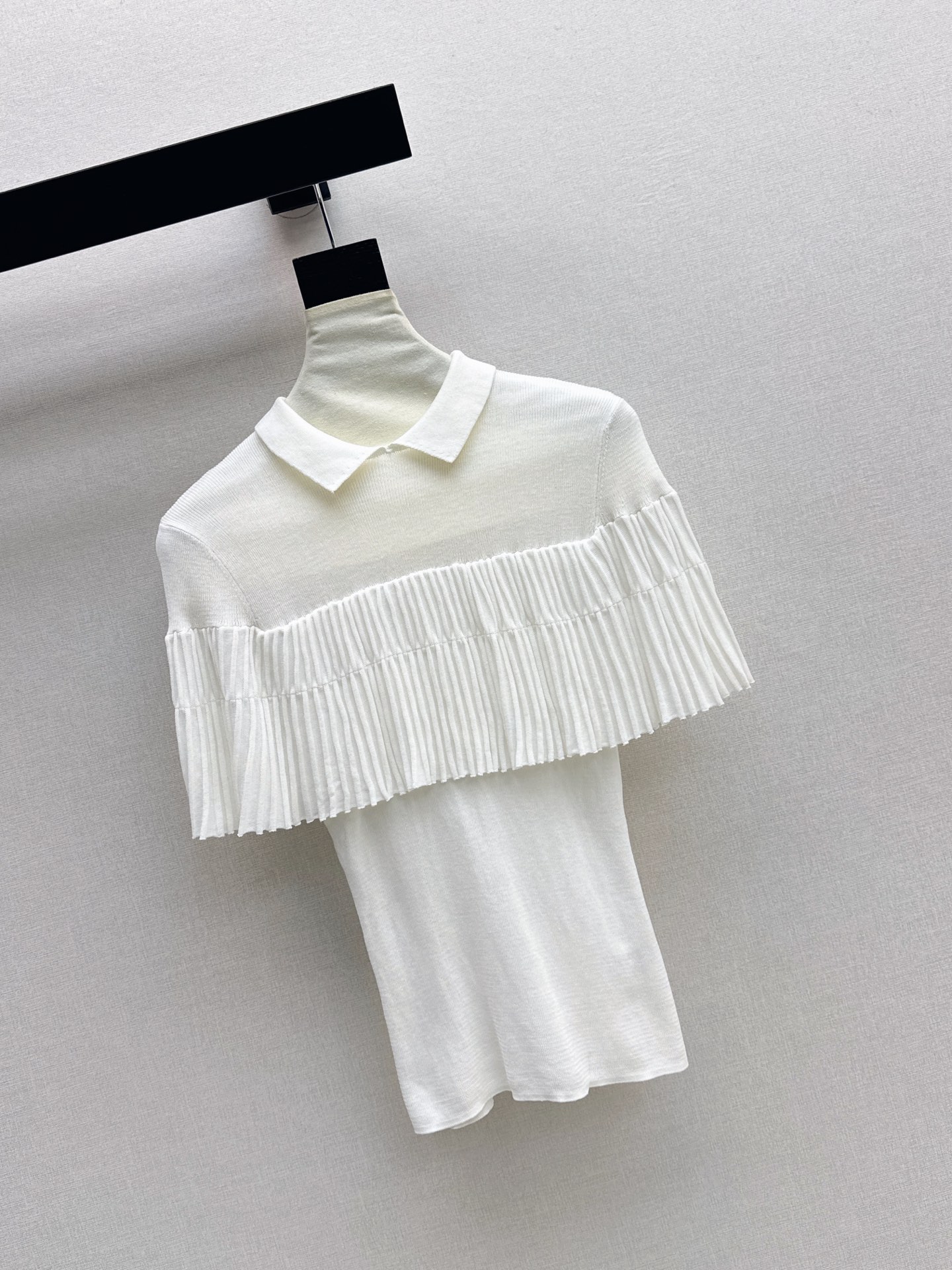 Miu 26ss cape knitswear
