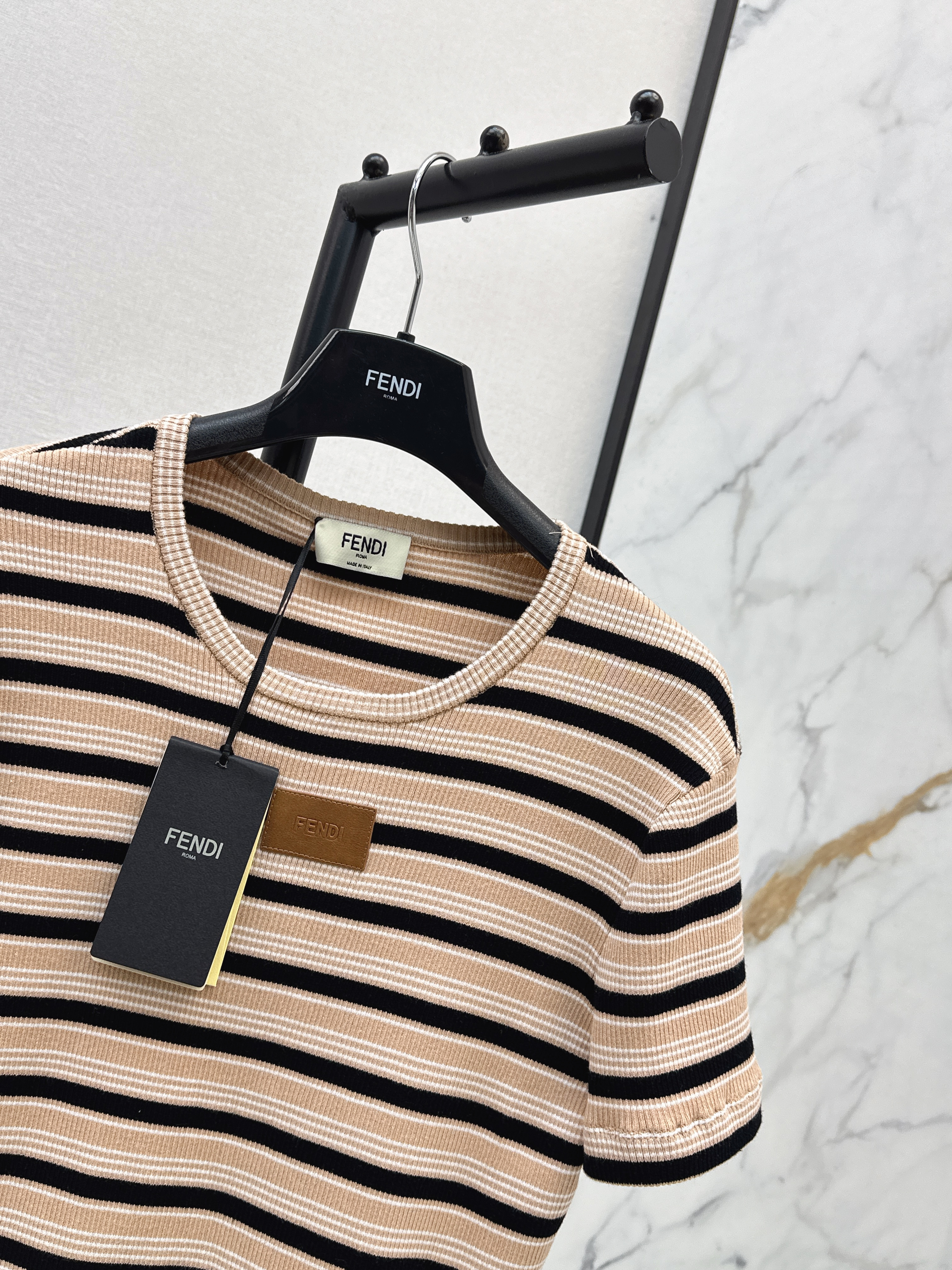 Fend 26ss stripe t-shirt