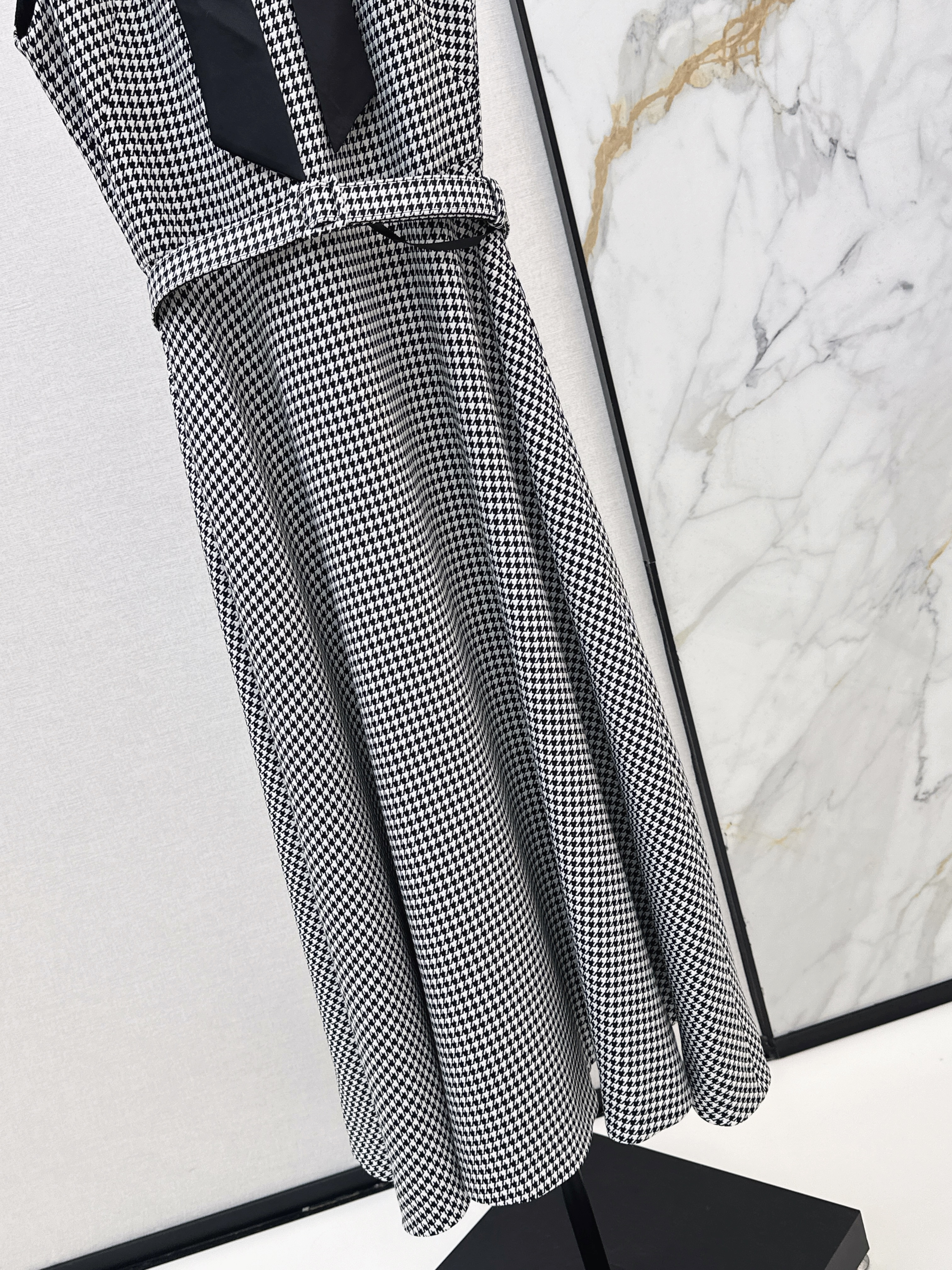 CD 26ss houndstooth dress