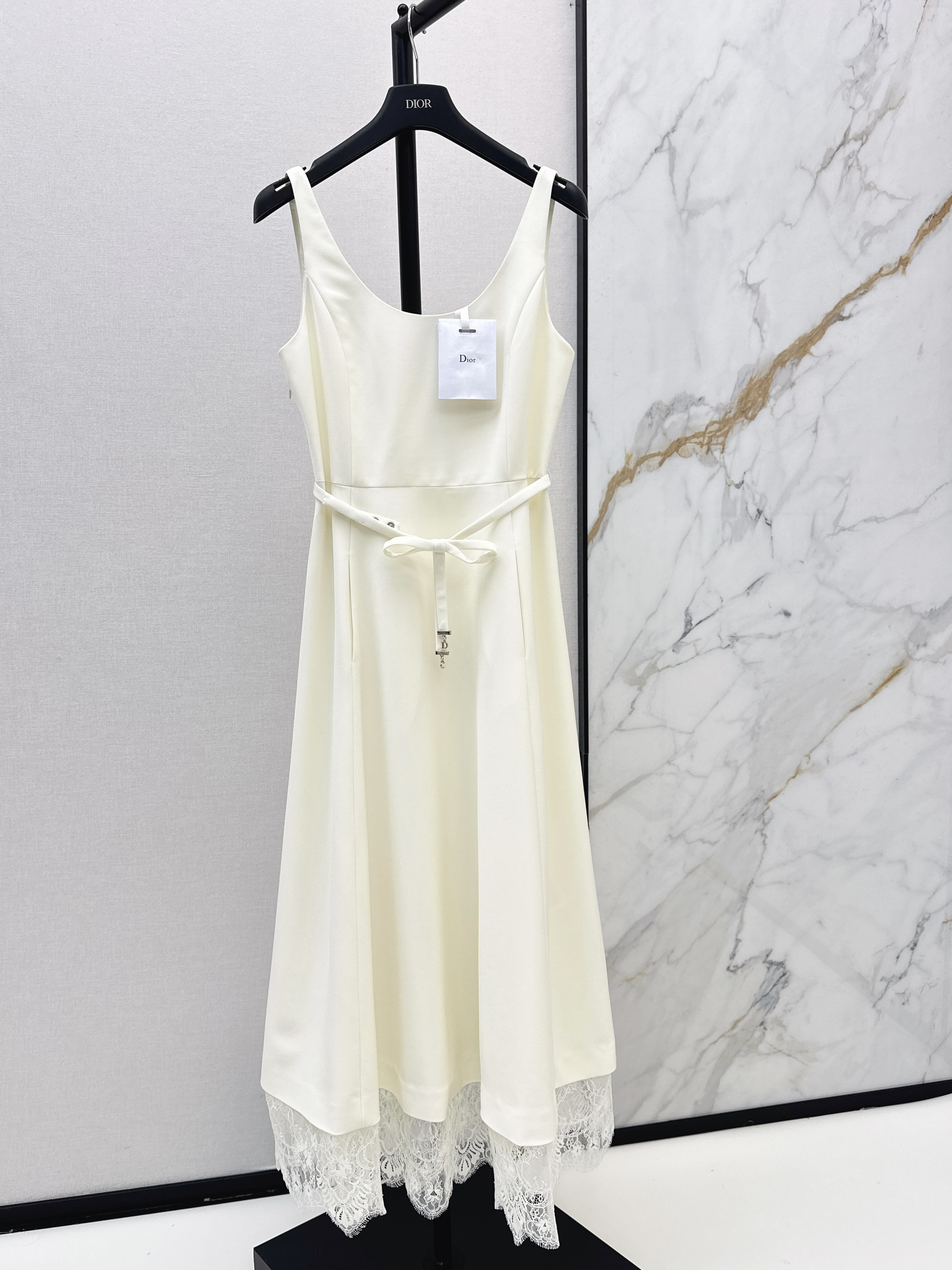CD 26ss lace contract slip dress