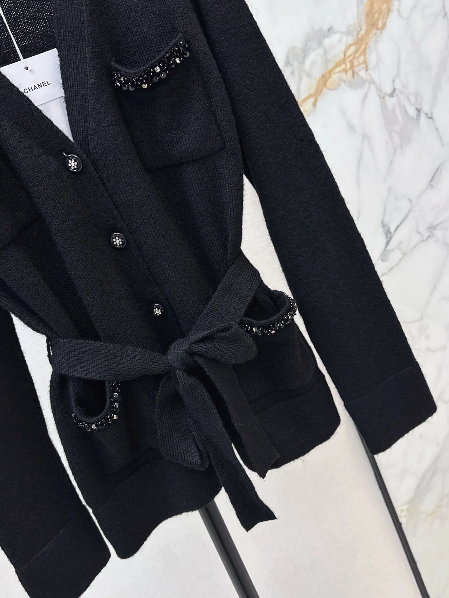 Chan 25fw v-neck cardigan