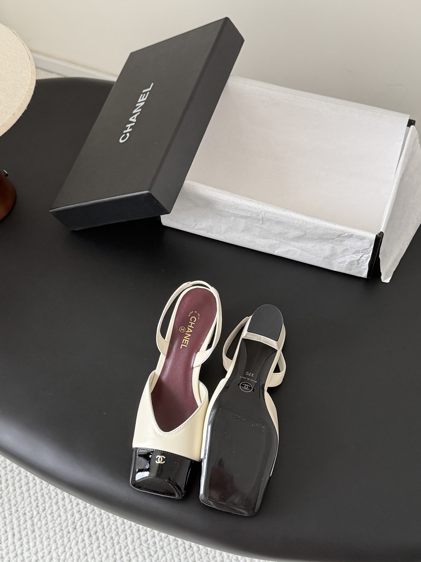 Chan two-tone slingback pumps