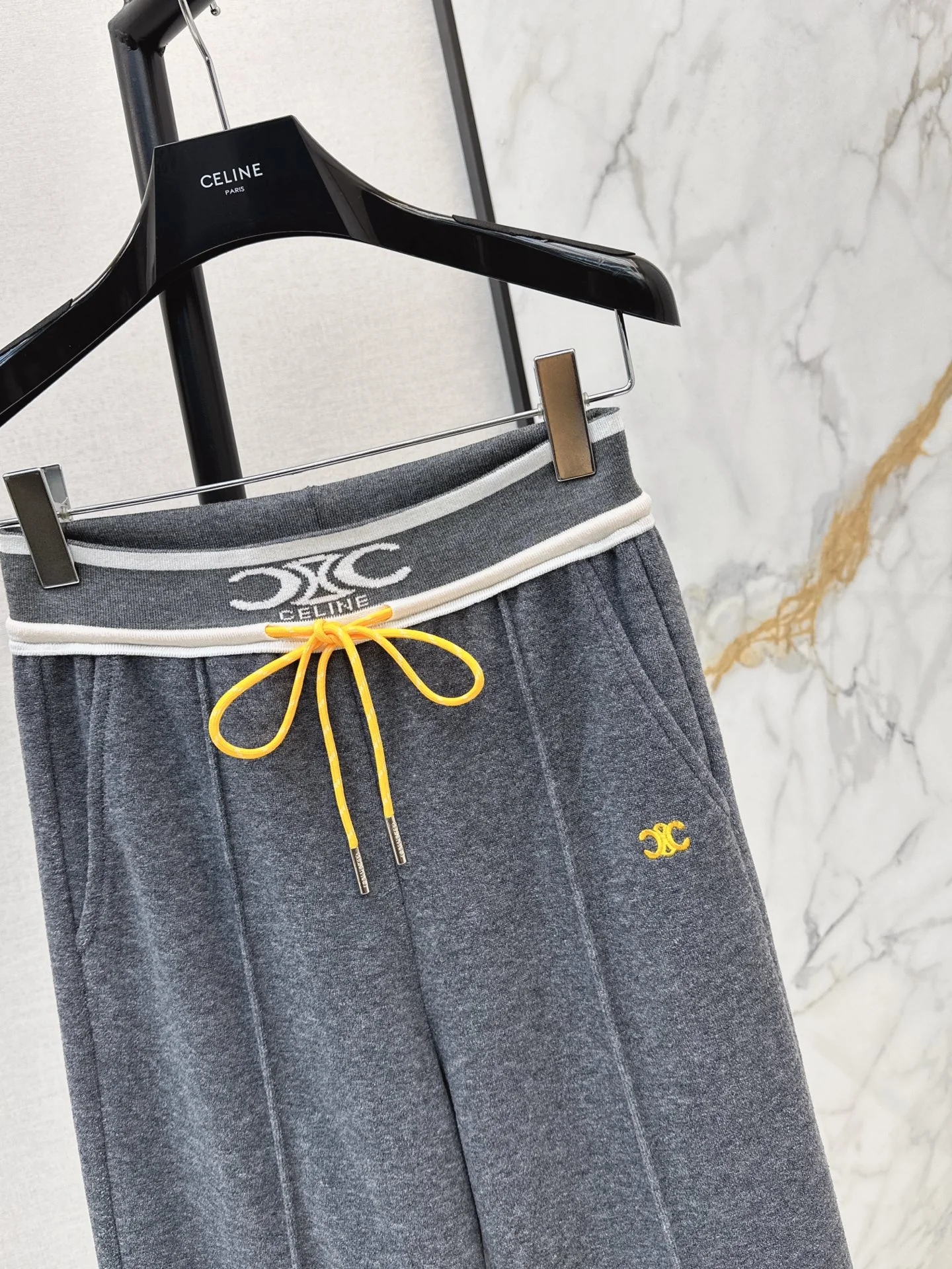 Celi 25fw straight pants