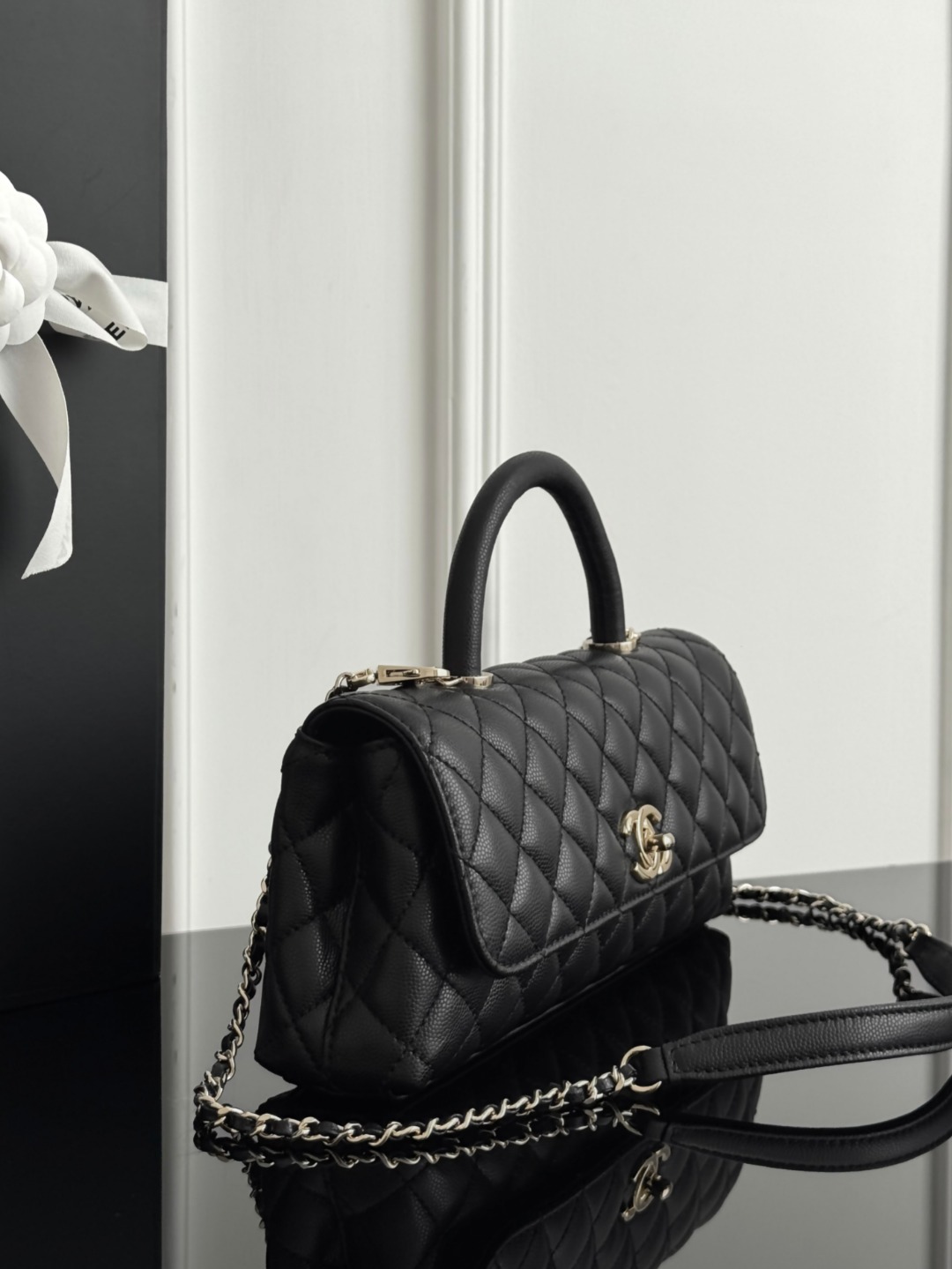 Chan 26P coco handle bag