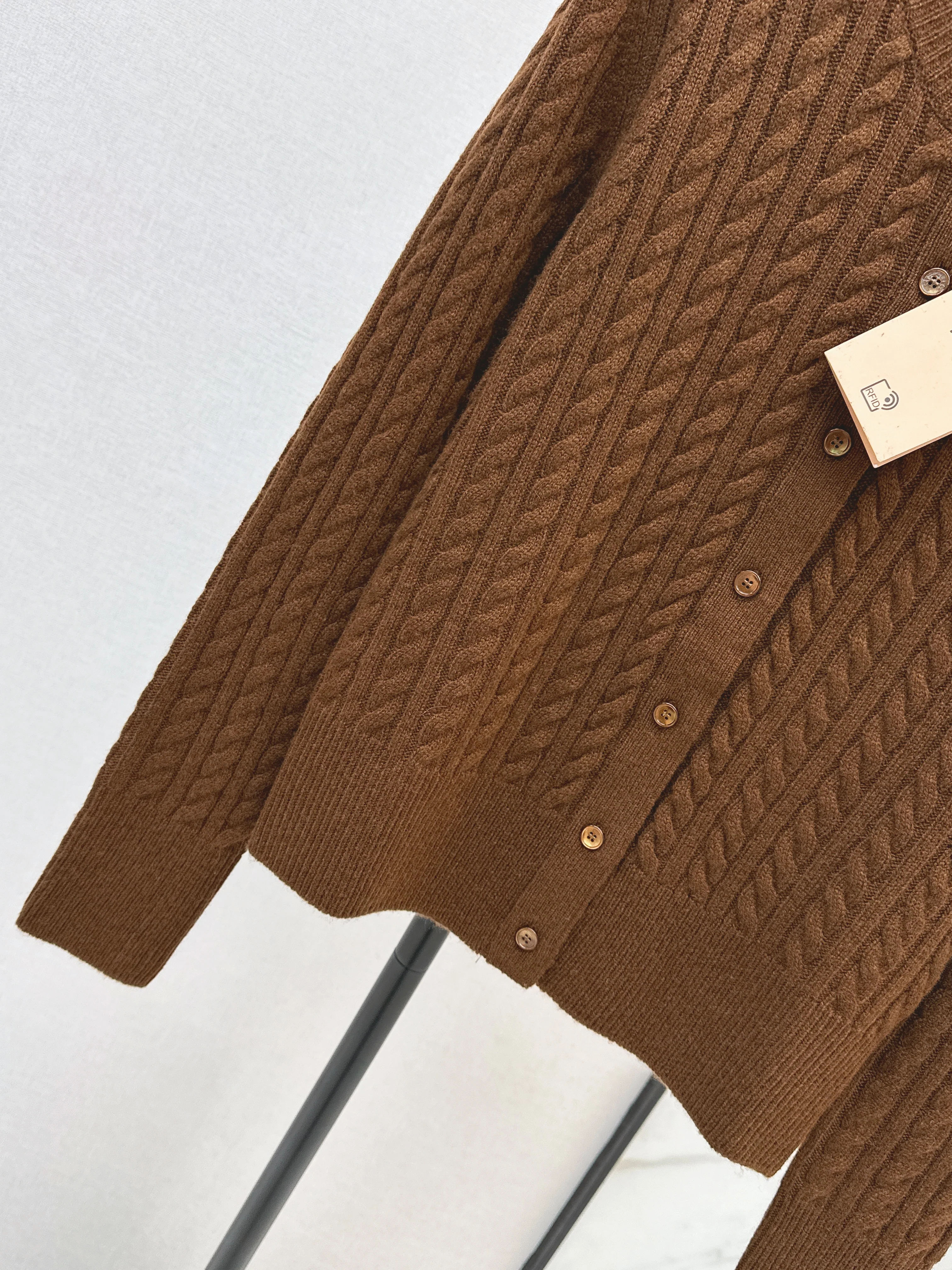 Miu 26ss knitted cardigan