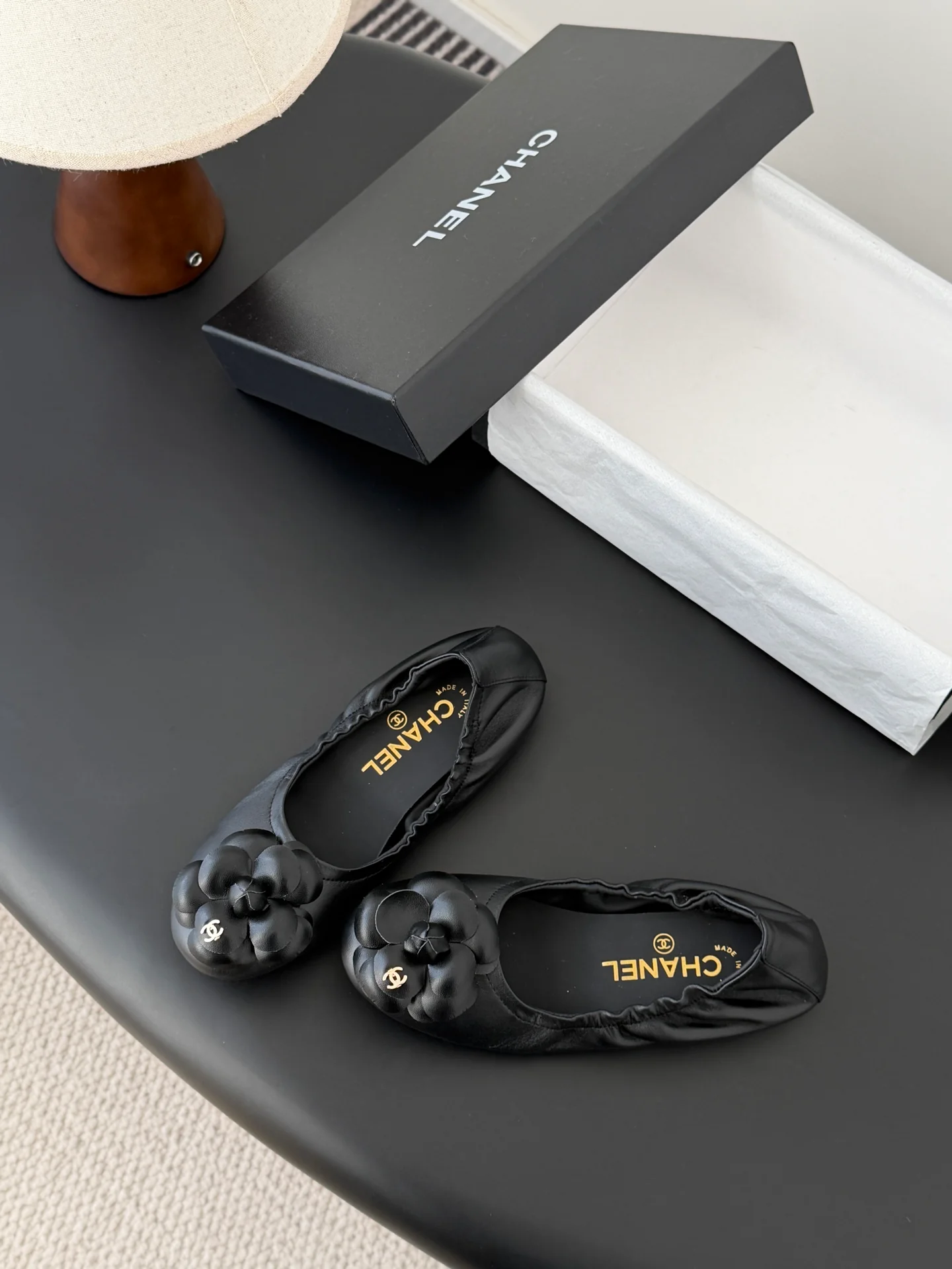 Chan 26K camellia flats