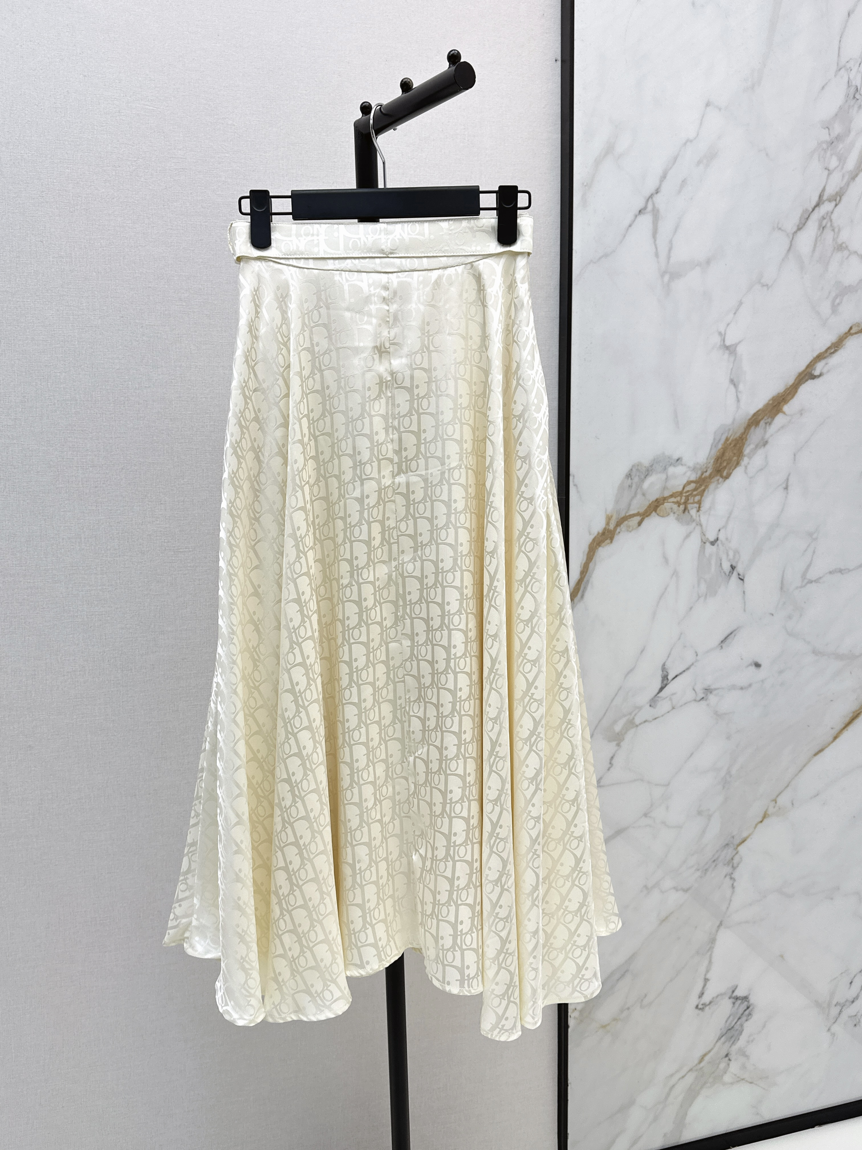 CD 26ss jacquard pleated skirt