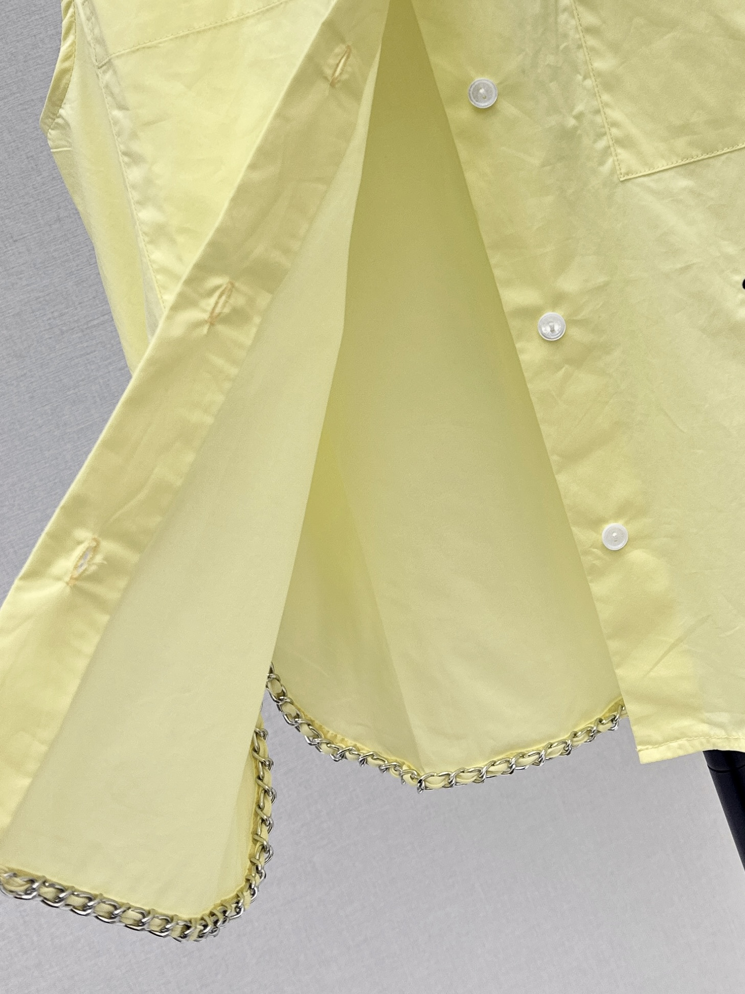 Chan 26ss sleeveless shirt
