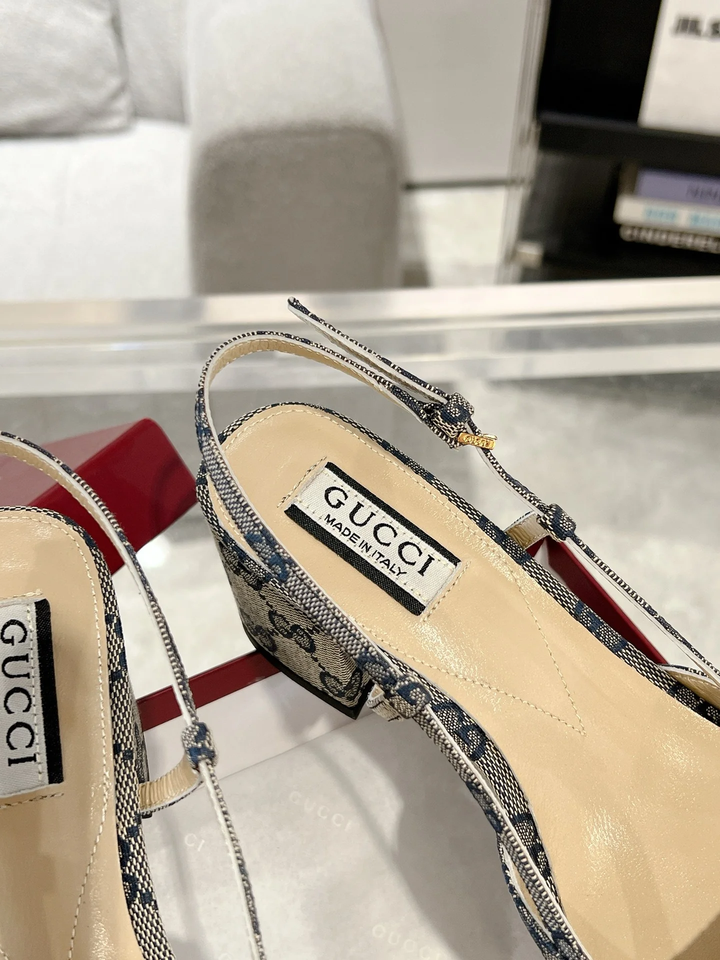 Gucc 25fw slingback chunky heels