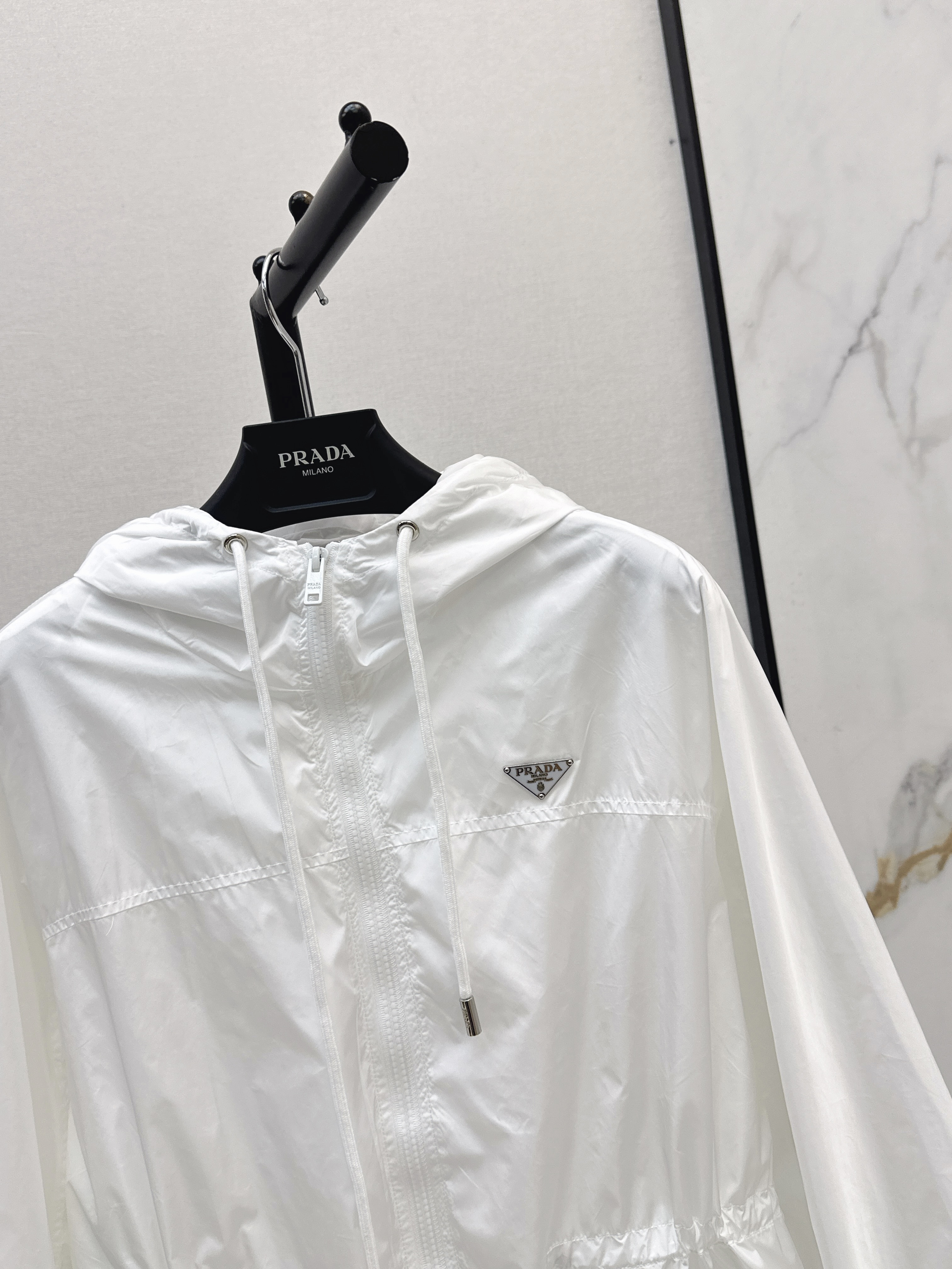 Pra 26SS Hooded Windbreaker Jacket
