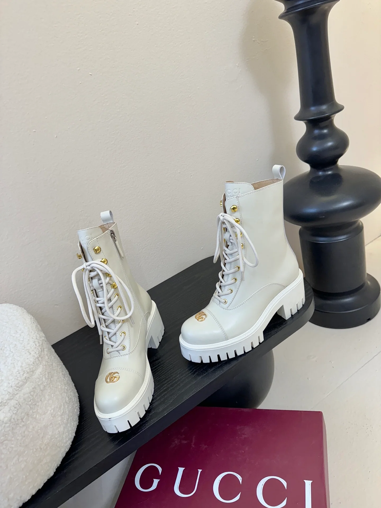 Gucc 25fw combat boots