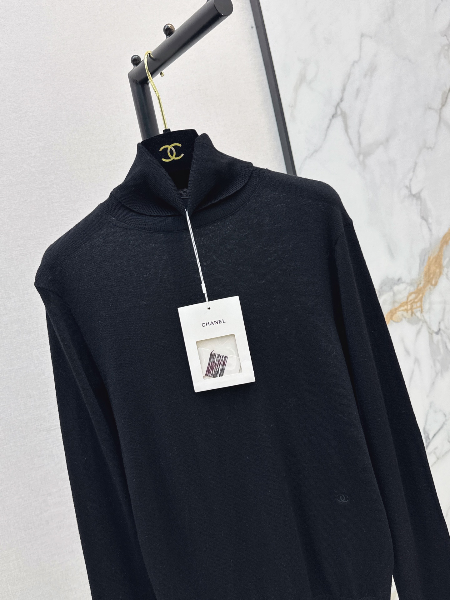 Chan 26ss high neck sweater
