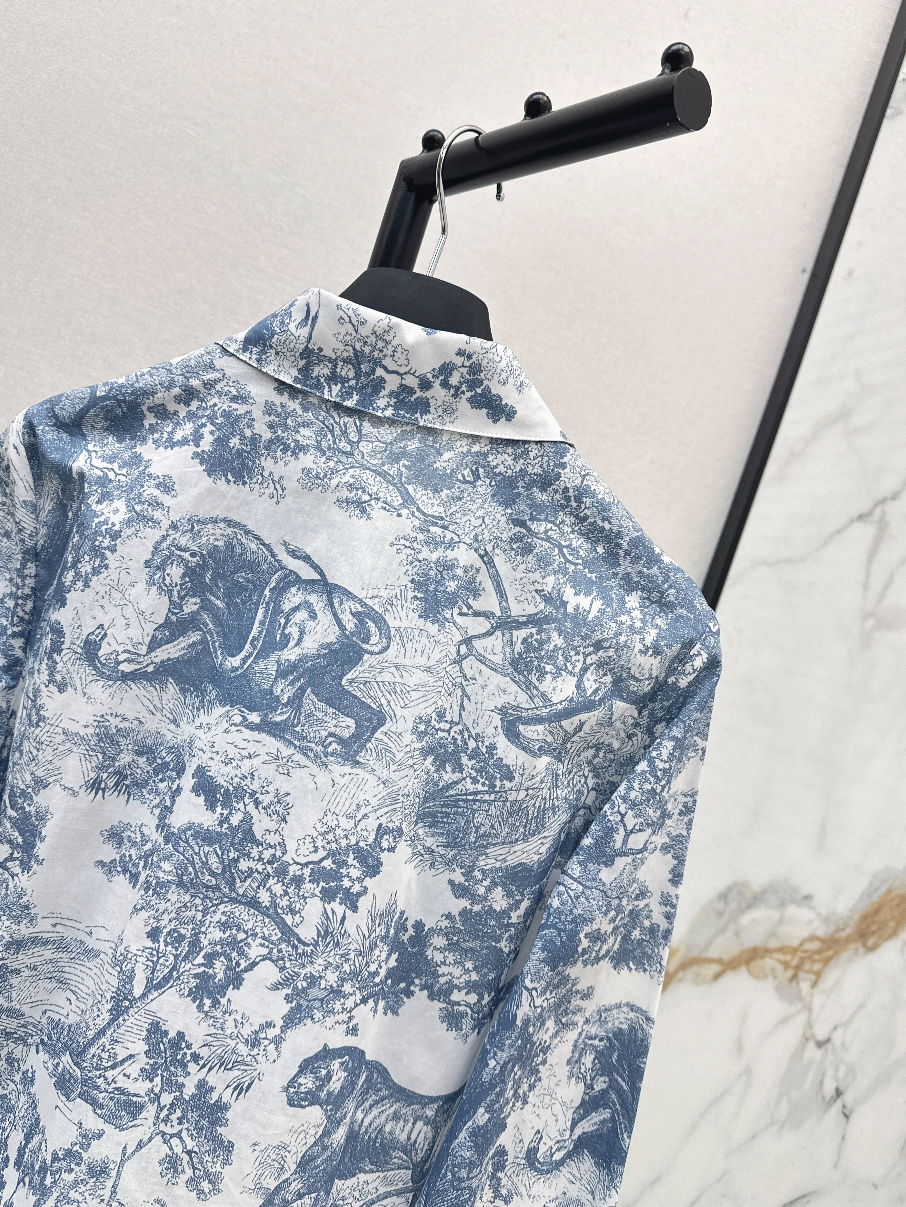CD 26ss cropped tie-front shirt
