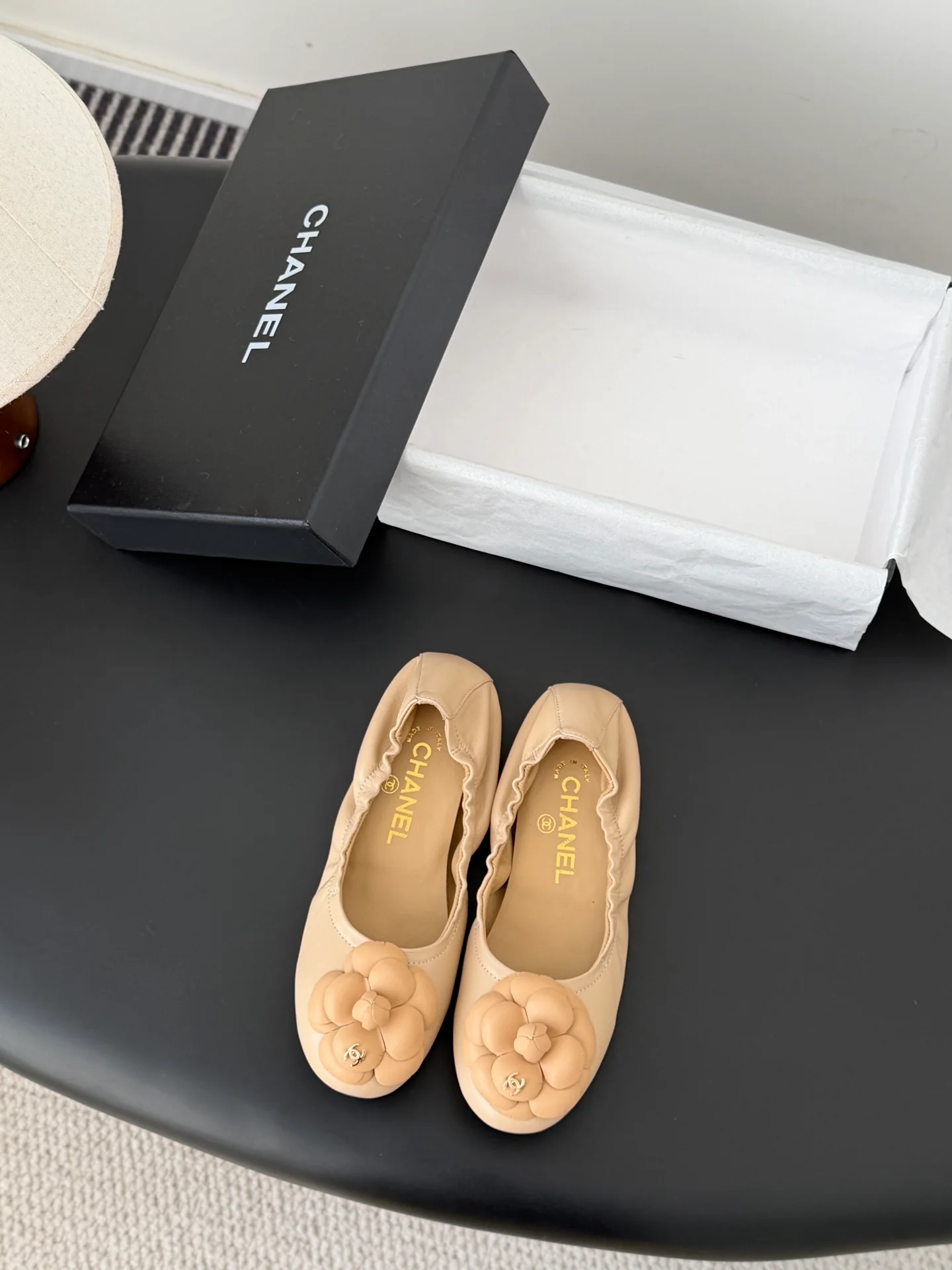 Chan 26K camellia flats