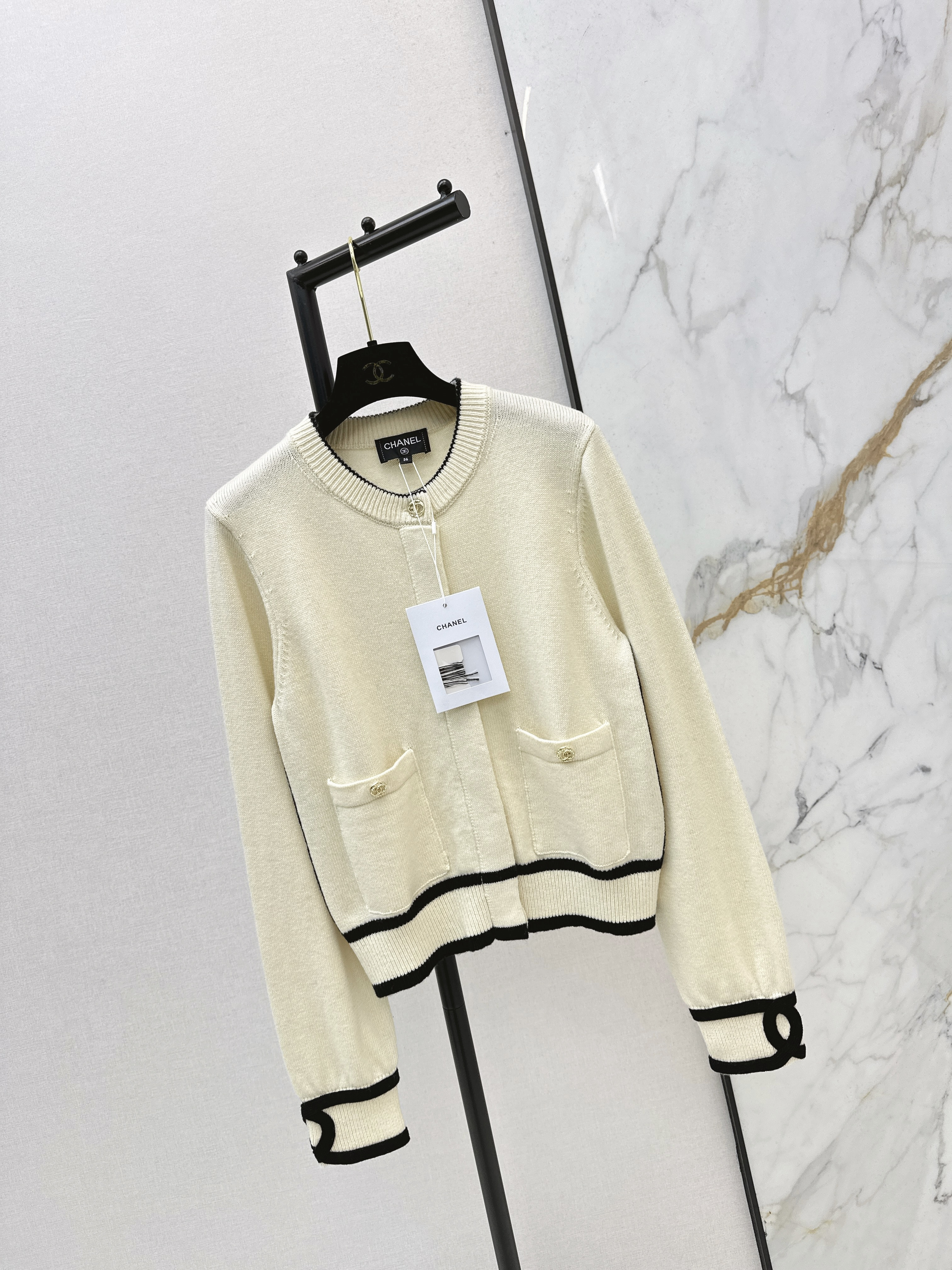 Chan 26ss jacquard cardigan