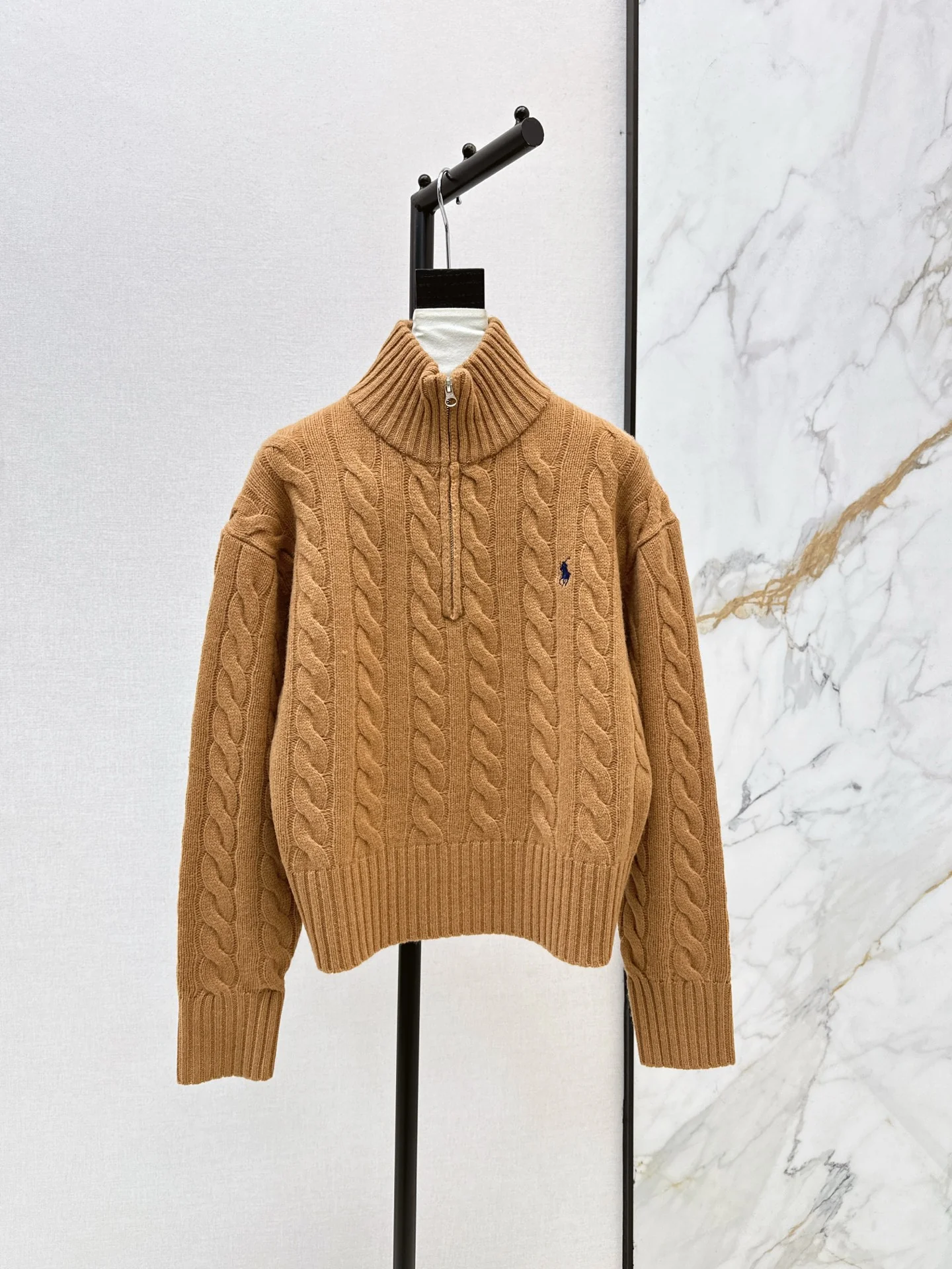 Ralp 25fw cable knit sweater