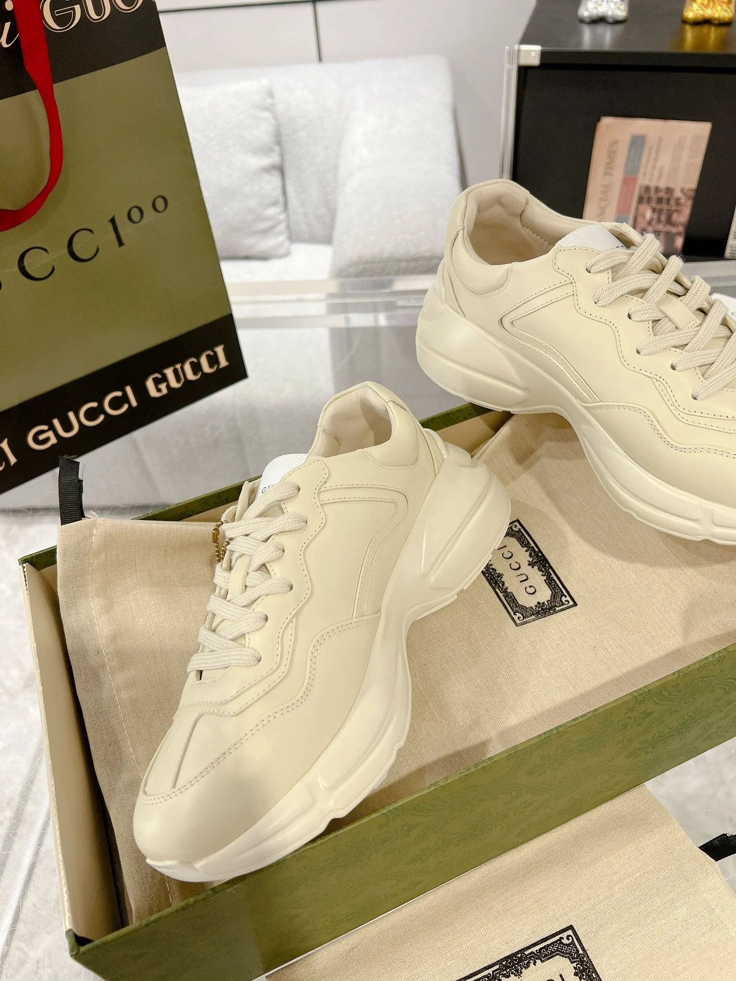 Gucc 25fw dad's shoes