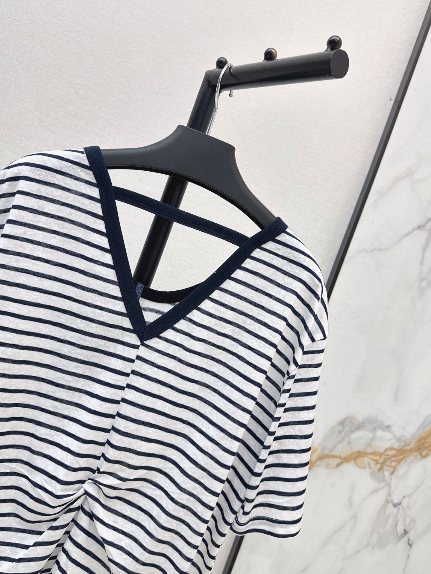 Pra 26ss v-neck t-shirt