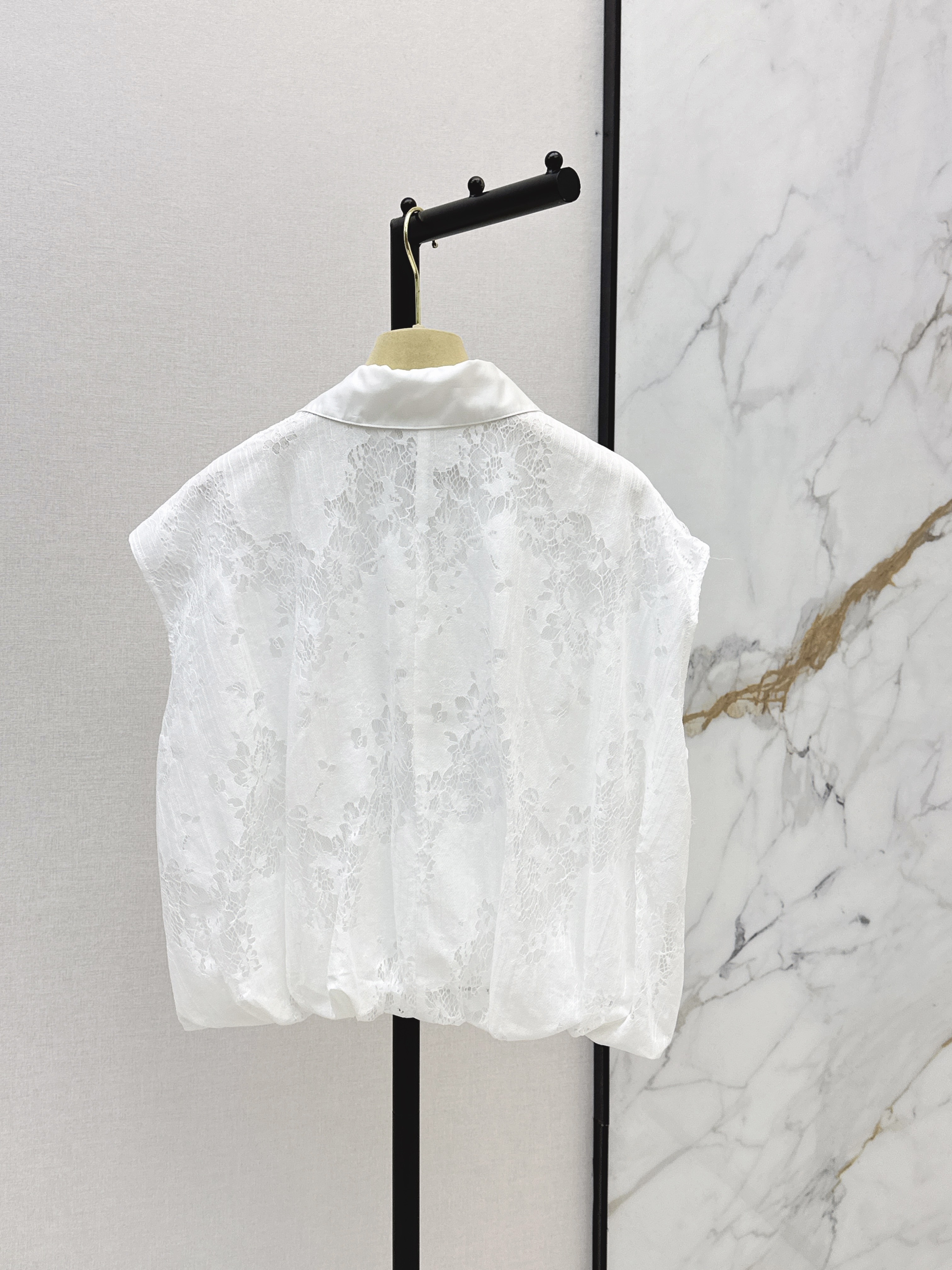 Miu 26ss lace trim top