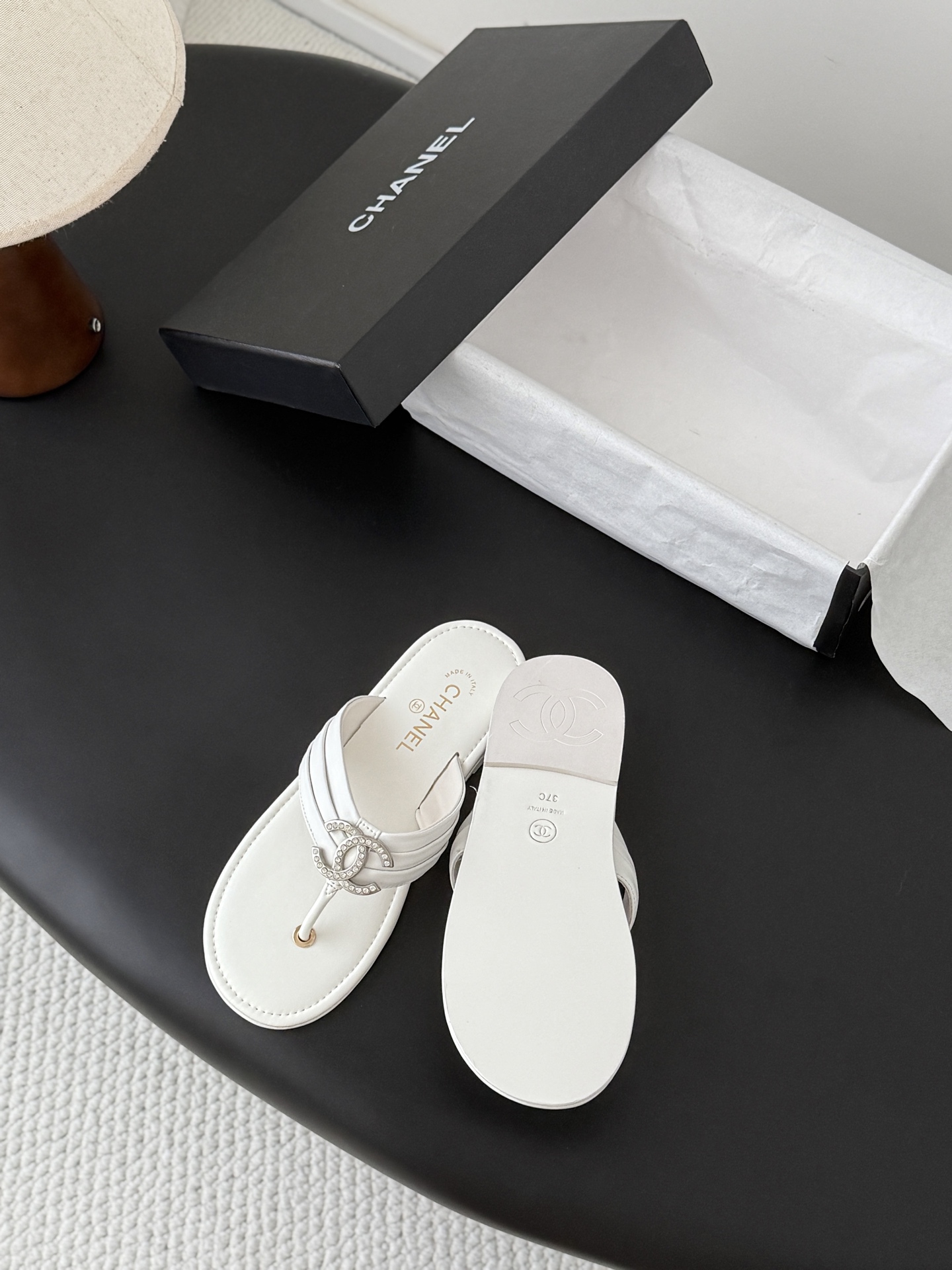 Chan 26K flip-flops