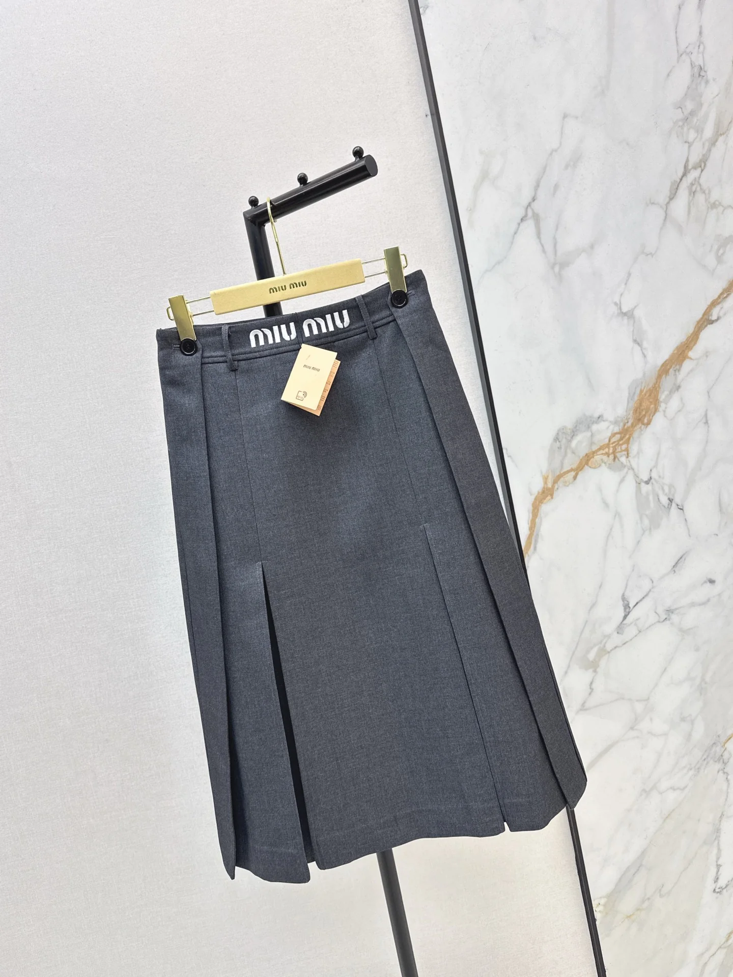Miu 26ss pleated skirt