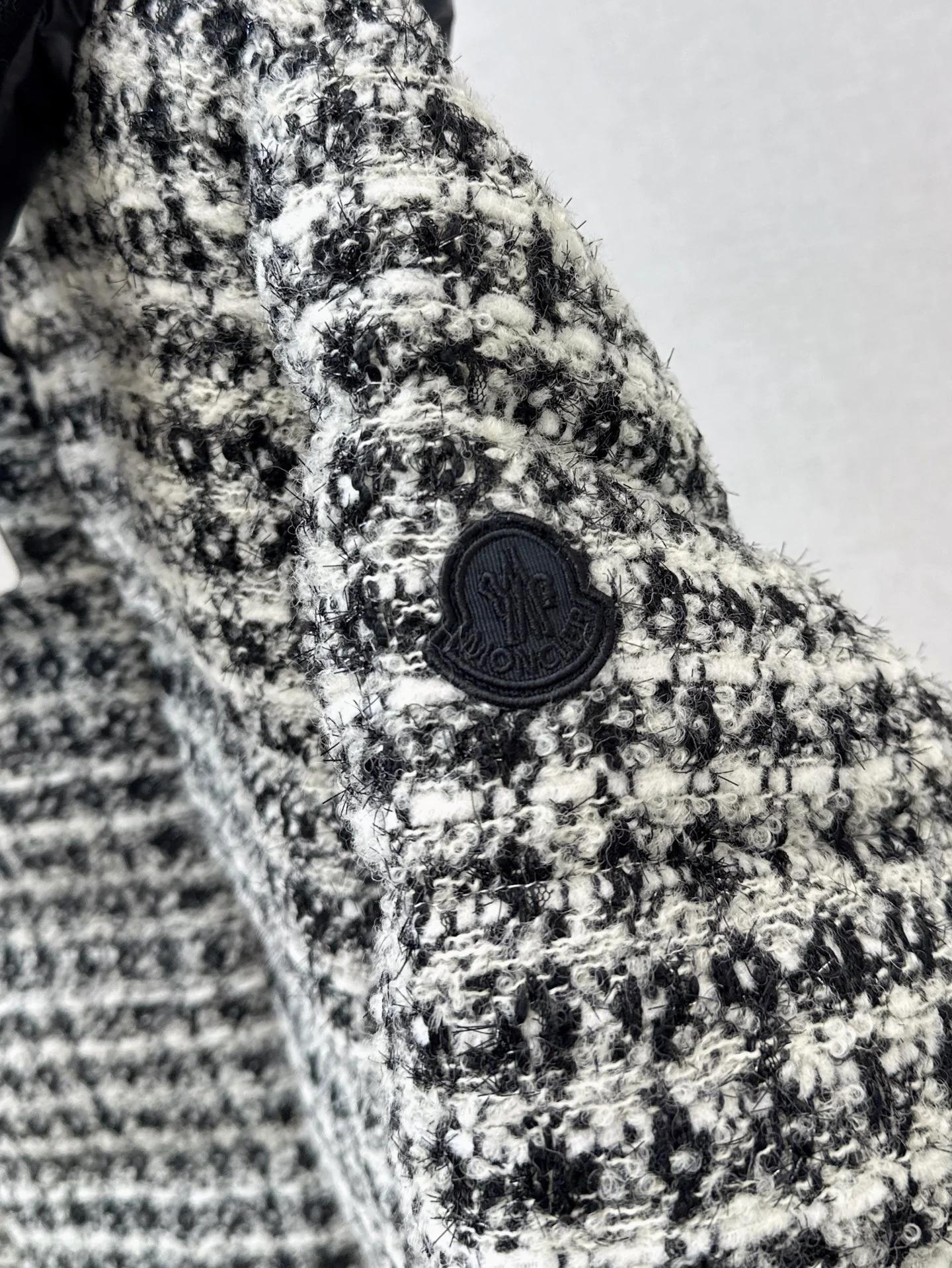 Monc 25fw down jacket