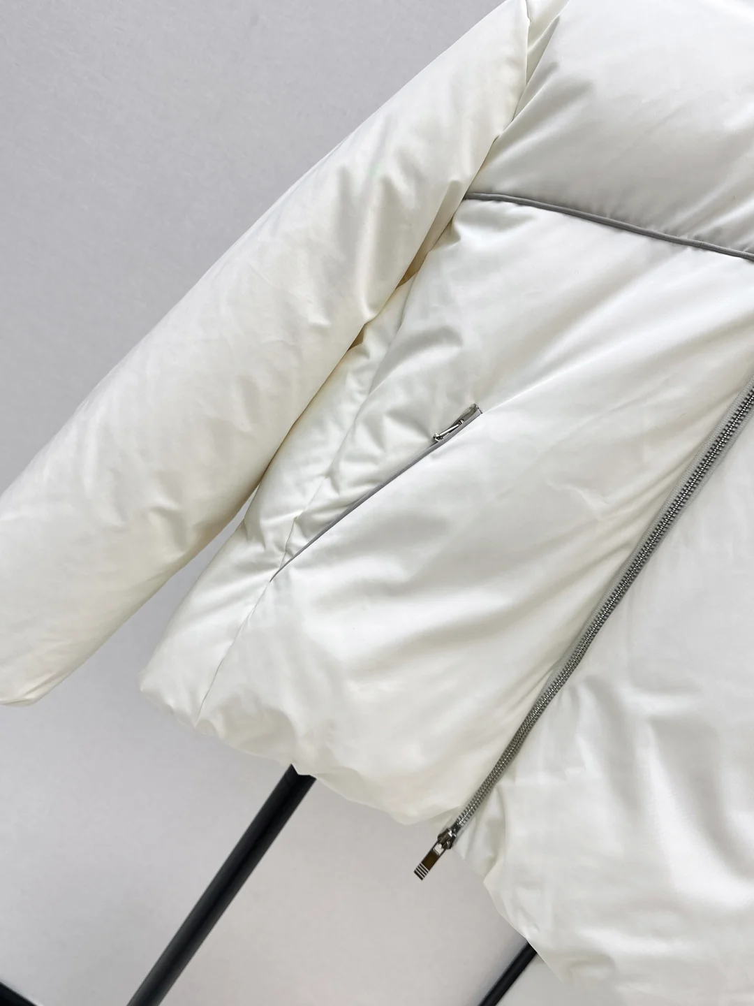 Thom 25fw down jacket