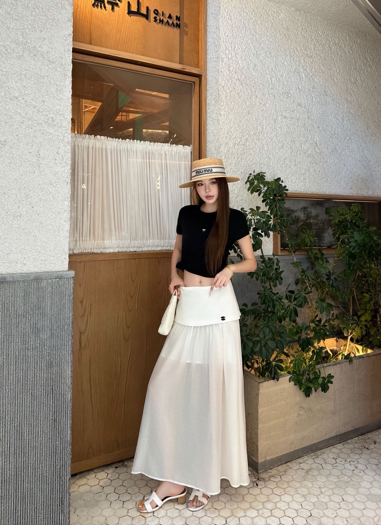Chan 26ss contract mesh skirt