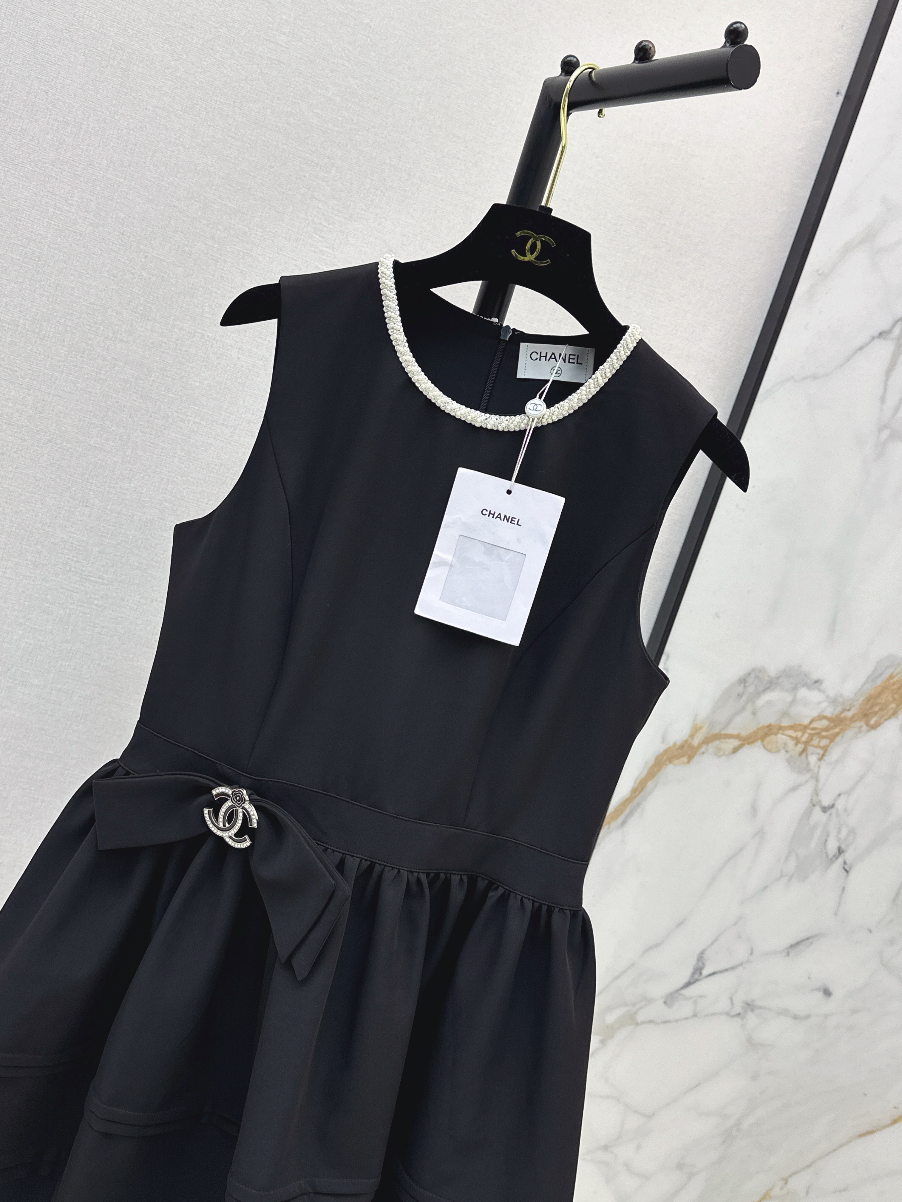 Chan 26ss sleeveless beading dress