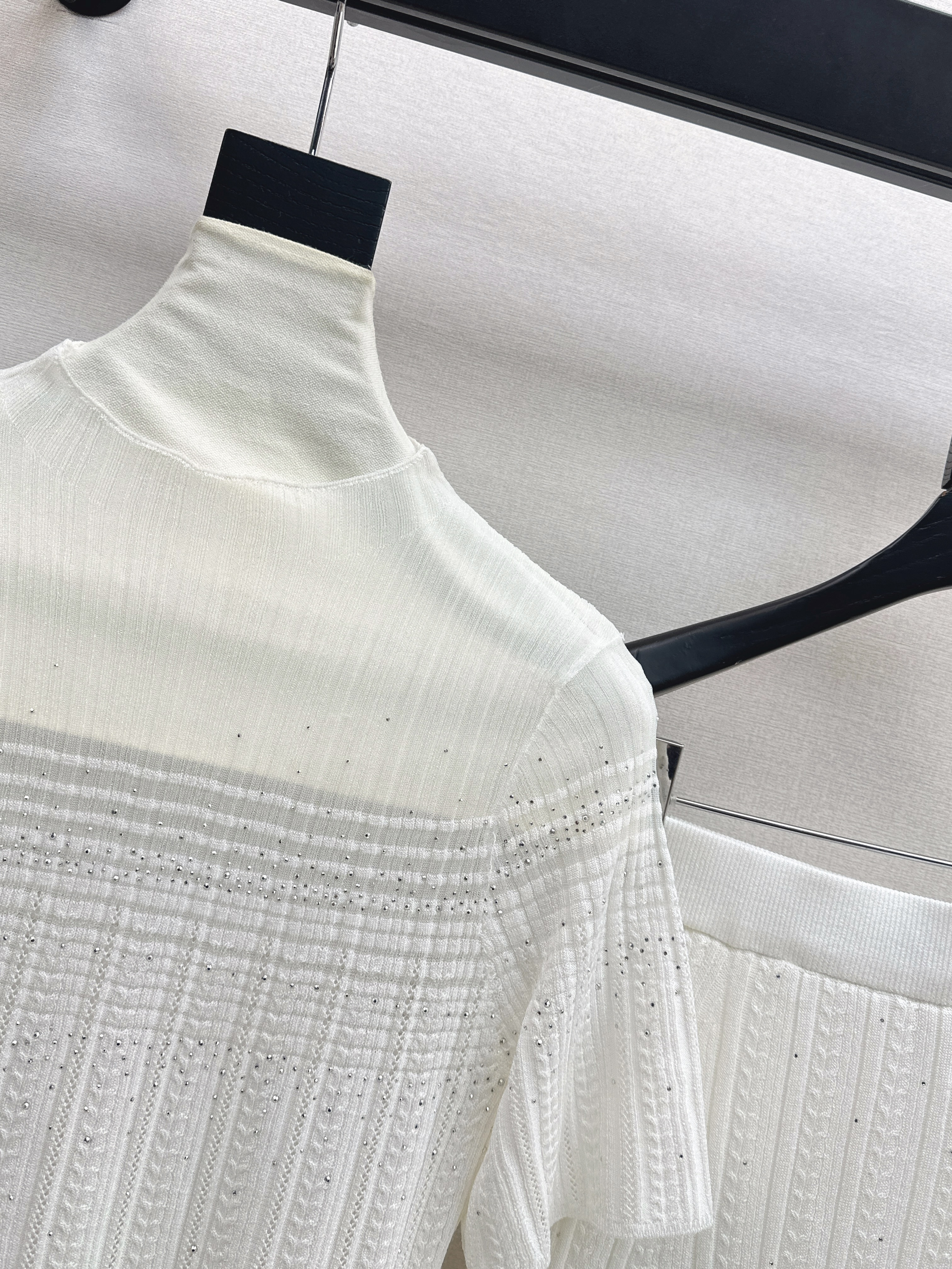 Chan 26ss omber knit top skirt set
