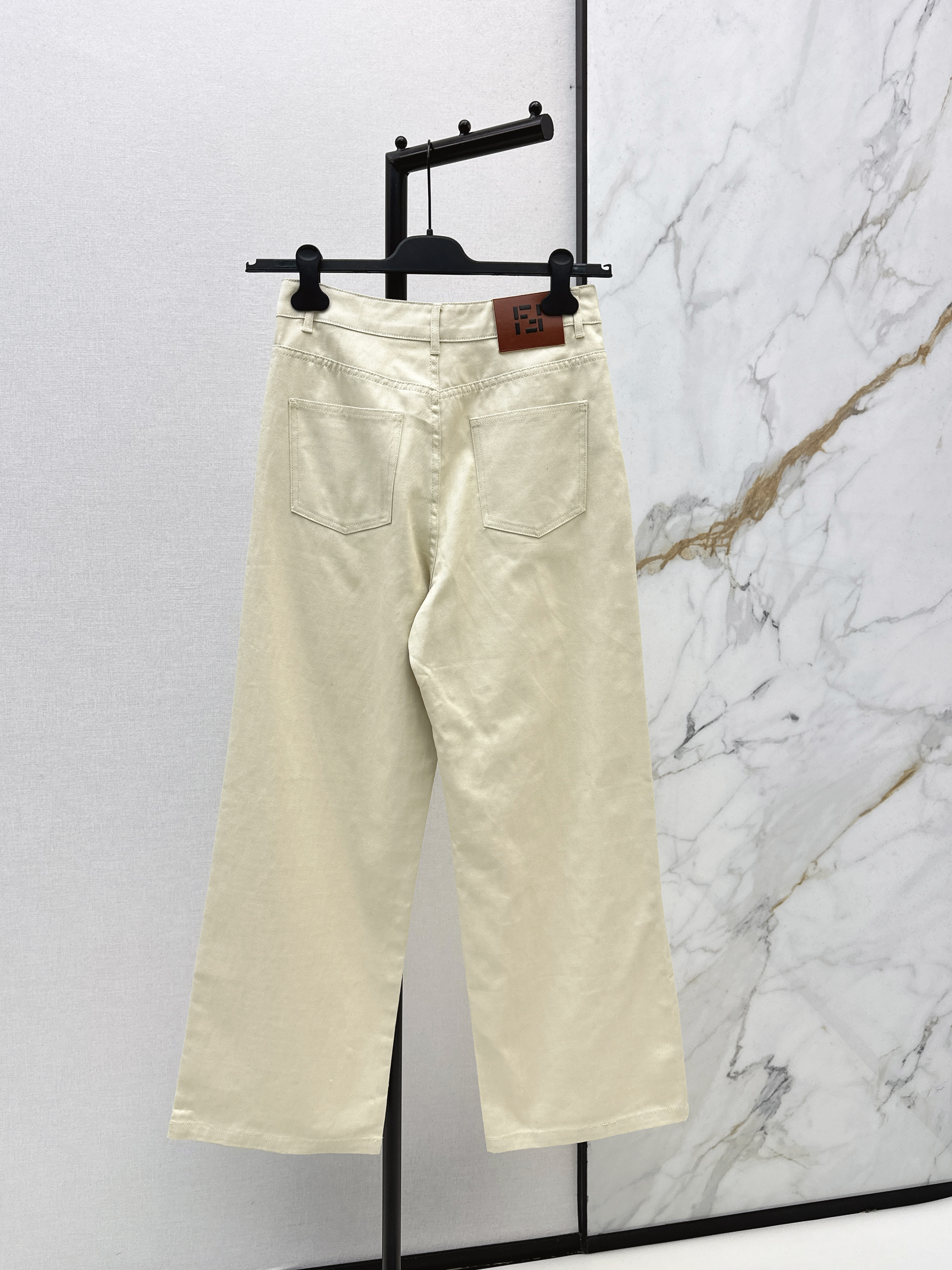 Fen 26ss straight jeans