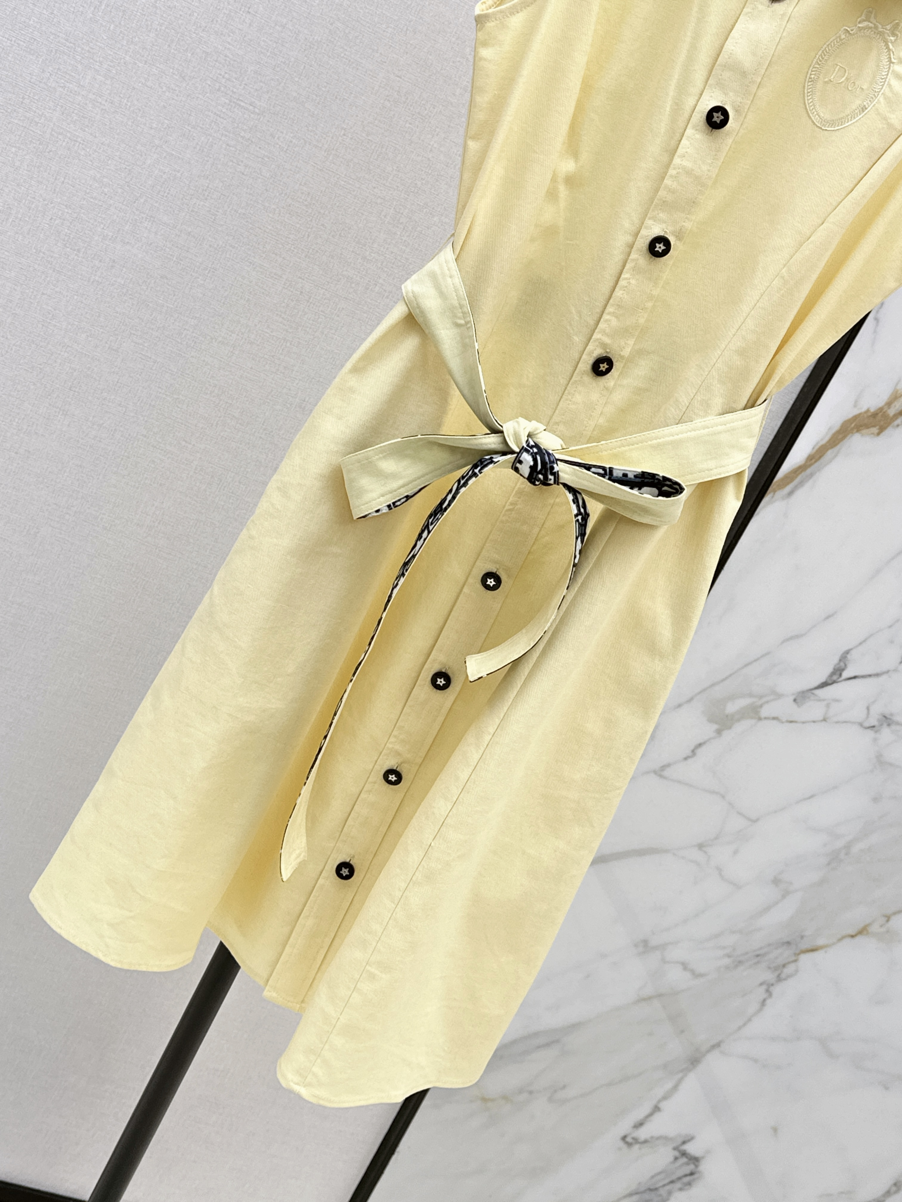 CD 26SS Sleeveless Belted Shirt Dress